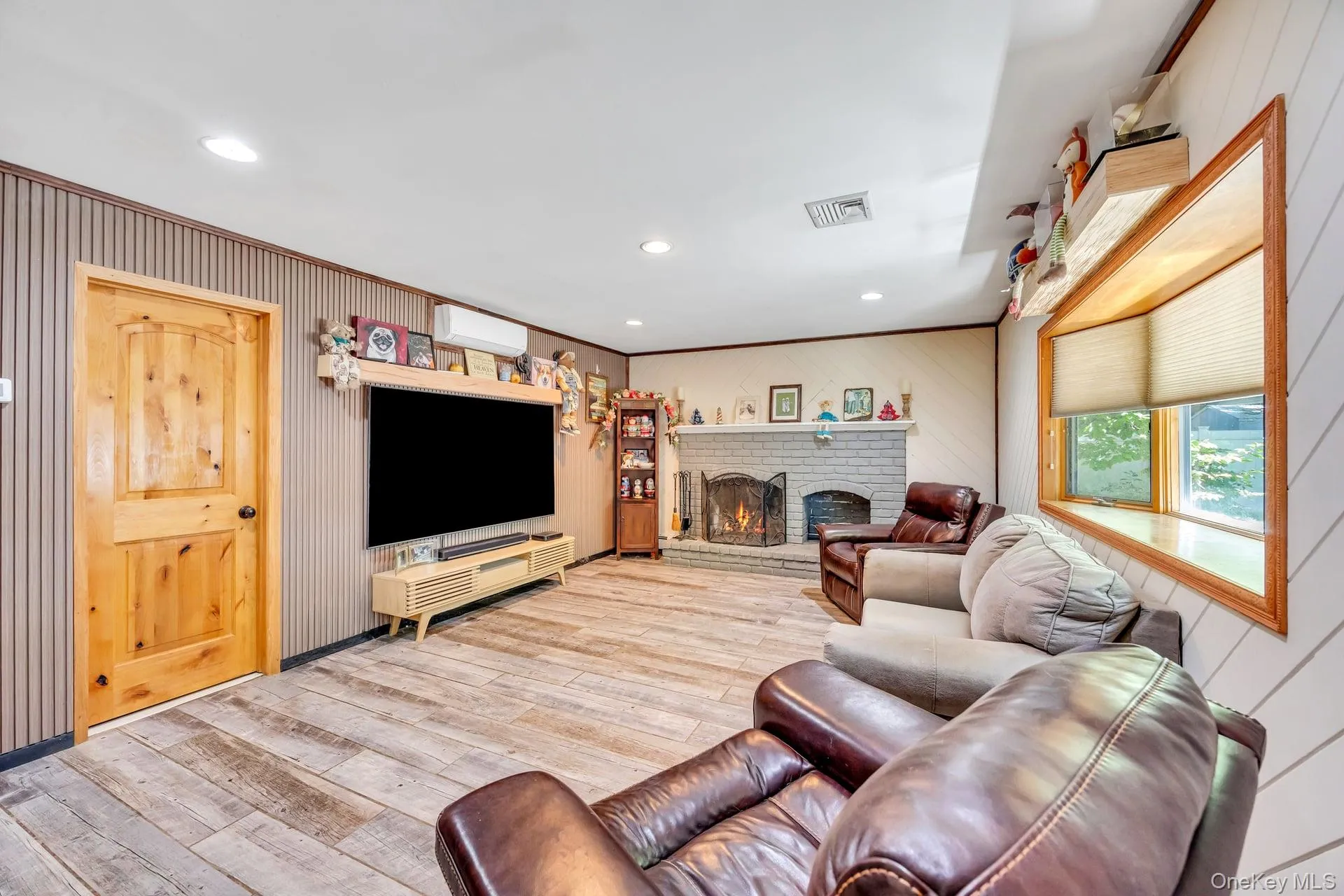 14 Russet Lane, Brookhaven, NY, 4 Bedrooms Bedrooms, 8 Rooms Rooms,2 BathroomsBathrooms,Residential,For Rent,Russet,0,1009166 14 Russet Lane, Brookhaven, NY, 4 Bedrooms Bedrooms, 8 Rooms Rooms,2 BathroomsBathrooms,Residential,For Rent,Russet,0,1009166
