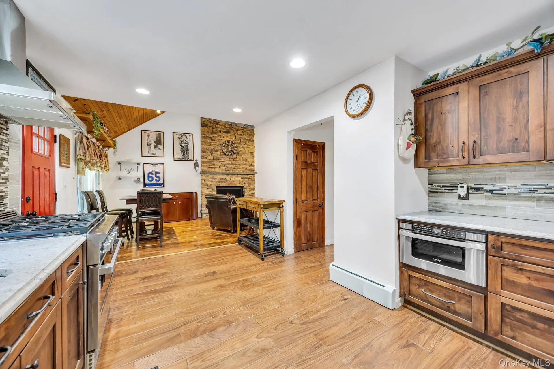 14 Russet Lane, Brookhaven, NY, 4 Bedrooms Bedrooms, 8 Rooms Rooms,2 BathroomsBathrooms,Residential,For Rent,Russet,0,1009166 14 Russet Lane, Brookhaven, NY, 4 Bedrooms Bedrooms, 8 Rooms Rooms,2 BathroomsBathrooms,Residential,For Rent,Russet,0,1009166