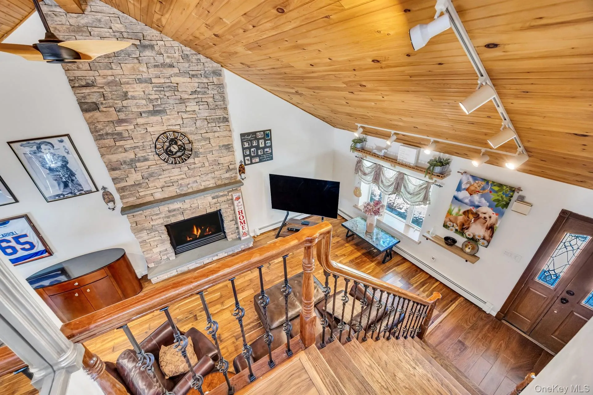 14 Russet Lane, Brookhaven, NY, 4 Bedrooms Bedrooms, 8 Rooms Rooms,2 BathroomsBathrooms,Residential,For Rent,Russet,0,1009166 14 Russet Lane, Brookhaven, NY, 4 Bedrooms Bedrooms, 8 Rooms Rooms,2 BathroomsBathrooms,Residential,For Rent,Russet,0,1009166