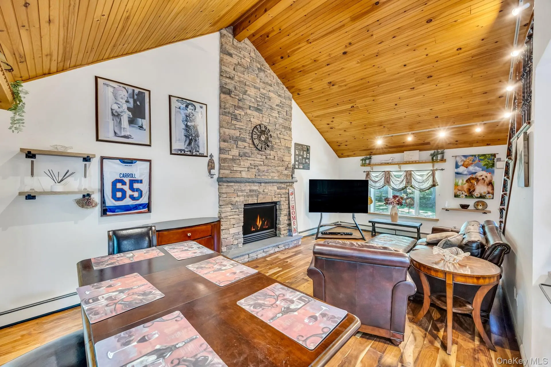 14 Russet Lane, Brookhaven, NY, 4 Bedrooms Bedrooms, 8 Rooms Rooms,2 BathroomsBathrooms,Residential,For Rent,Russet,0,1009166 14 Russet Lane, Brookhaven, NY, 4 Bedrooms Bedrooms, 8 Rooms Rooms,2 BathroomsBathrooms,Residential,For Rent,Russet,0,1009166