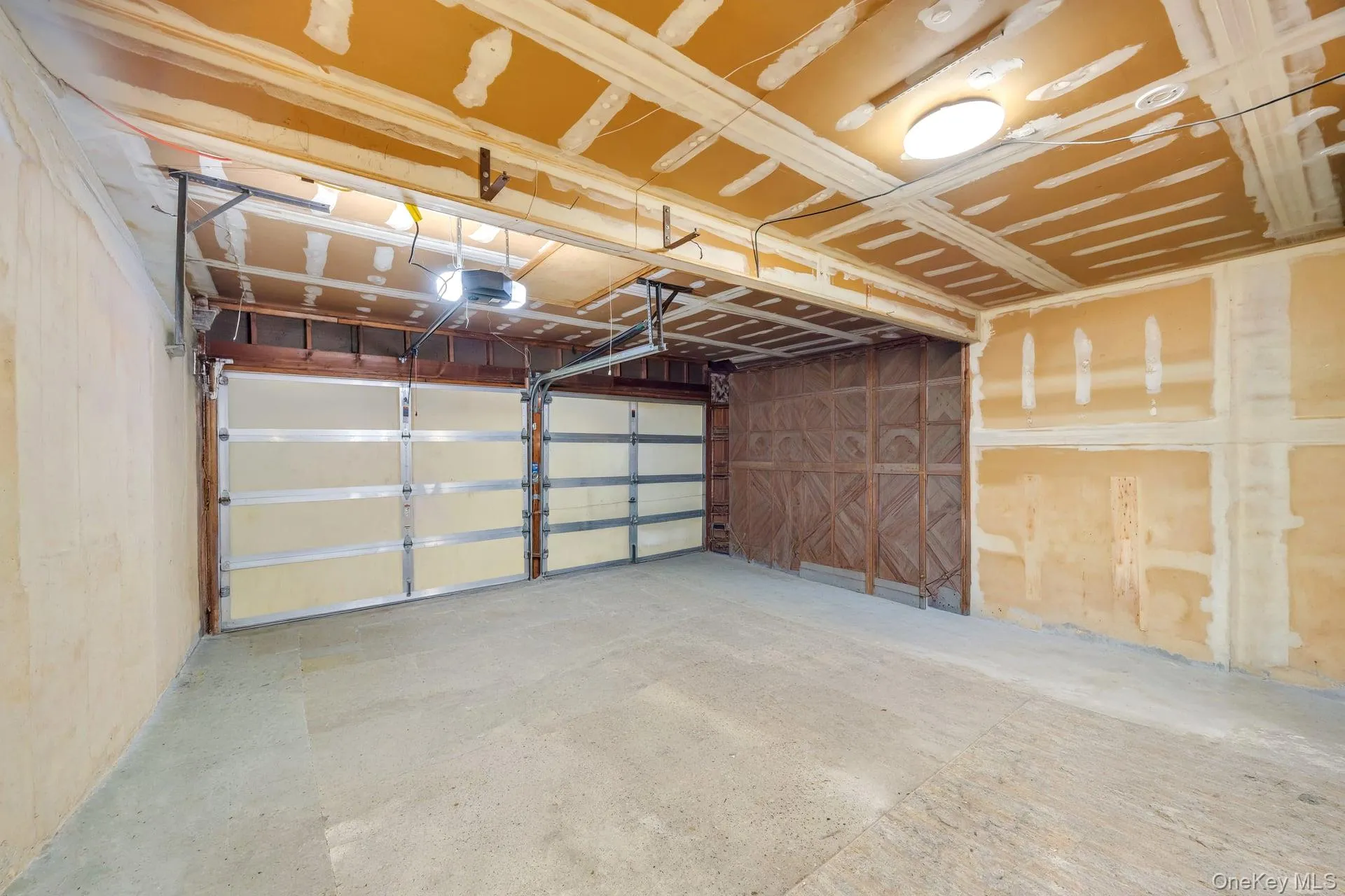 14 Russet Lane, Brookhaven, NY, 4 Bedrooms Bedrooms, 8 Rooms Rooms,2 BathroomsBathrooms,Residential,For Rent,Russet,0,1009166 14 Russet Lane, Brookhaven, NY, 4 Bedrooms Bedrooms, 8 Rooms Rooms,2 BathroomsBathrooms,Residential,For Rent,Russet,0,1009166