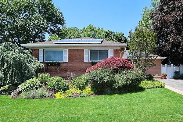 32 Randy Lane, Oyster Bay, NY, 3 Bedrooms Bedrooms, 7 Rooms Rooms,3 BathroomsBathrooms,Residential,For Rent,Randy,0,1009170 32 Randy Lane, Oyster Bay, NY, 3 Bedrooms Bedrooms, 7 Rooms Rooms,3 BathroomsBathrooms,Residential,For Rent,Randy,0,1009170