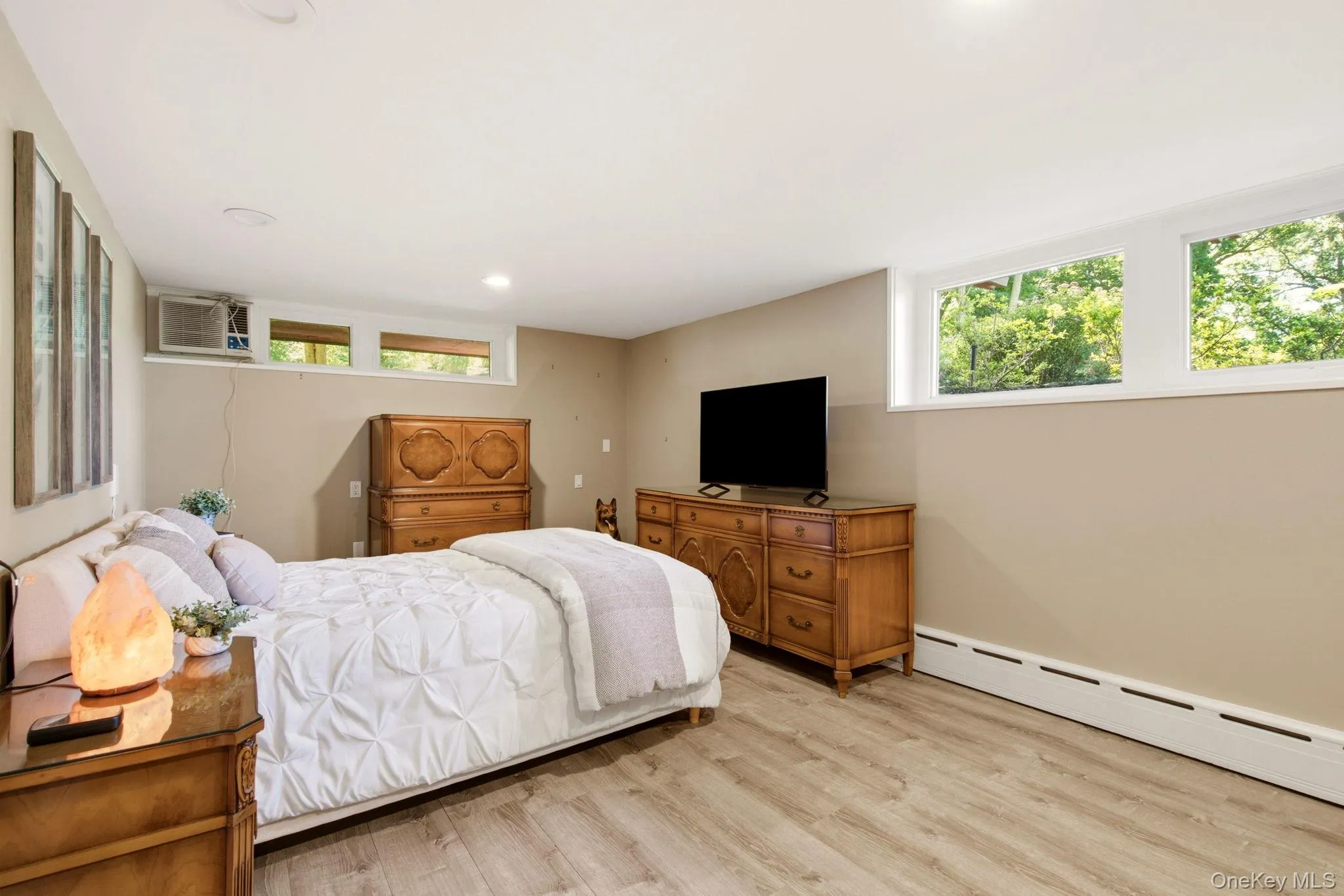 2 Fiddlers Green Drive, Huntington, NY, 5 Bedrooms Bedrooms, 11 Rooms Rooms,3 BathroomsBathrooms,Residential,For Rent,Fiddlers Green,0,KEY1009173 2 Fiddlers Green Drive, Huntington, NY, 5 Bedrooms Bedrooms, 11 Rooms Rooms,3 BathroomsBathrooms,Residential,For Rent,Fiddlers Green,0,KEY1009173