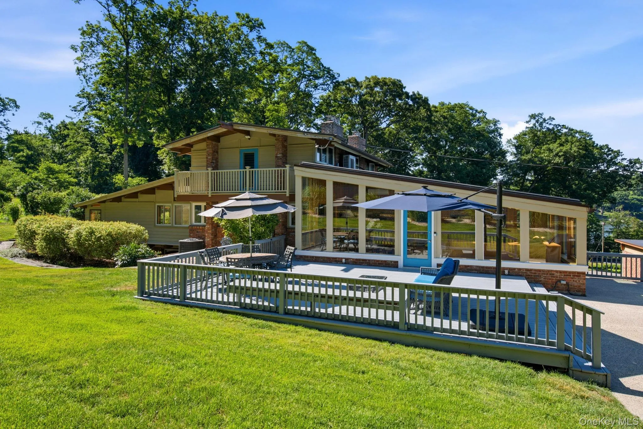 2 Fiddlers Green Drive, Huntington, NY, 5 Bedrooms Bedrooms, 11 Rooms Rooms,3 BathroomsBathrooms,Residential,For Rent,Fiddlers Green,0,KEY1009173 2 Fiddlers Green Drive, Huntington, NY, 5 Bedrooms Bedrooms, 11 Rooms Rooms,3 BathroomsBathrooms,Residential,For Rent,Fiddlers Green,0,KEY1009173