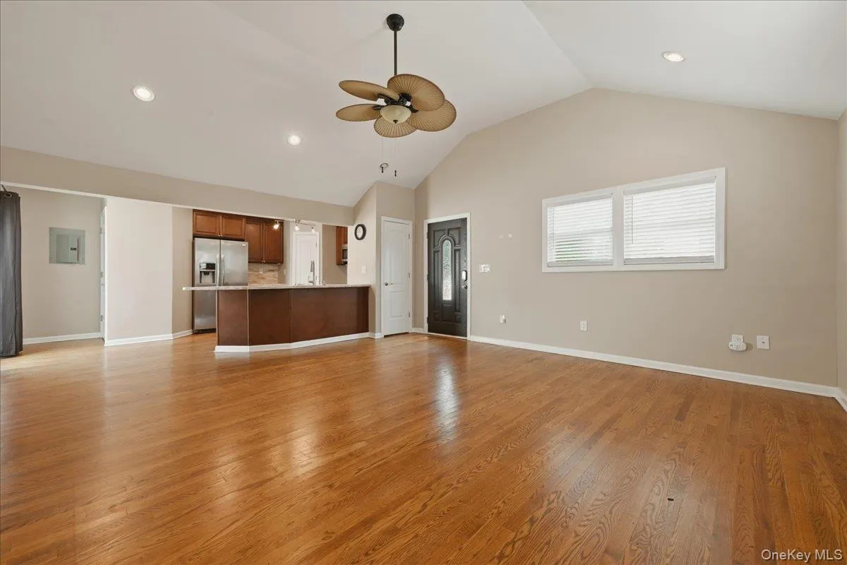 12 Annuskemunnica Road, Babylon, NY, 2 Bedrooms Bedrooms, 4 Rooms Rooms,1 BathroomBathrooms,Residential,For Rent,Annuskemunnica,0,1009176 12 Annuskemunnica Road, Babylon, NY, 2 Bedrooms Bedrooms, 4 Rooms Rooms,1 BathroomBathrooms,Residential,For Rent,Annuskemunnica,0,1009176