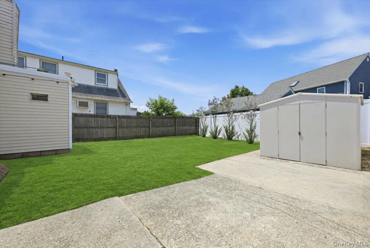 12 Annuskemunnica Road, Babylon, NY, 2 Bedrooms Bedrooms, 4 Rooms Rooms,1 BathroomBathrooms,Residential,For Rent,Annuskemunnica,0,1009176 12 Annuskemunnica Road, Babylon, NY, 2 Bedrooms Bedrooms, 4 Rooms Rooms,1 BathroomBathrooms,Residential,For Rent,Annuskemunnica,0,1009176
