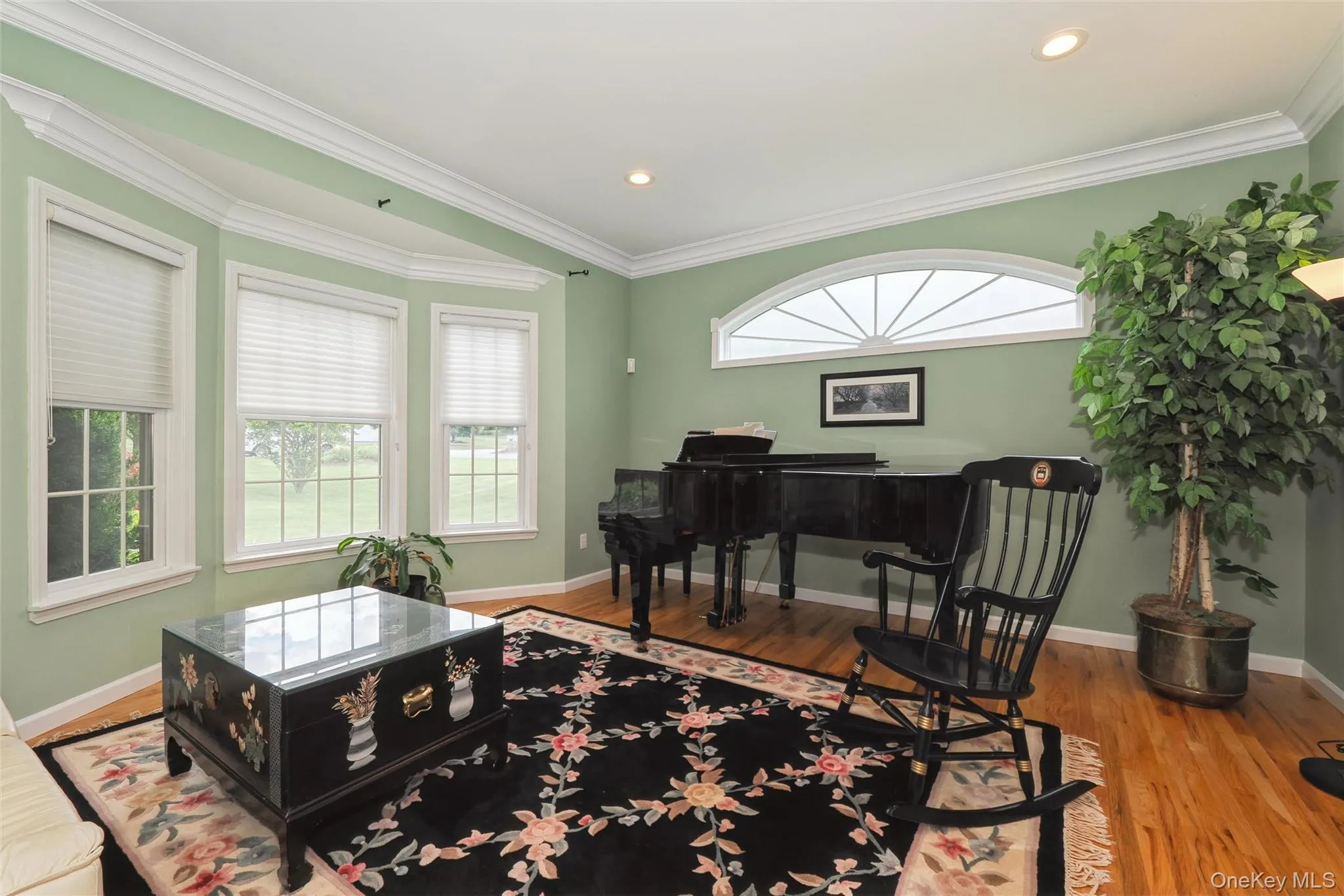 Hardwood Floors int he formal dining room. Baby grand piano will stay Hardwood Floors int he formal dining room. Baby grand piano will stay