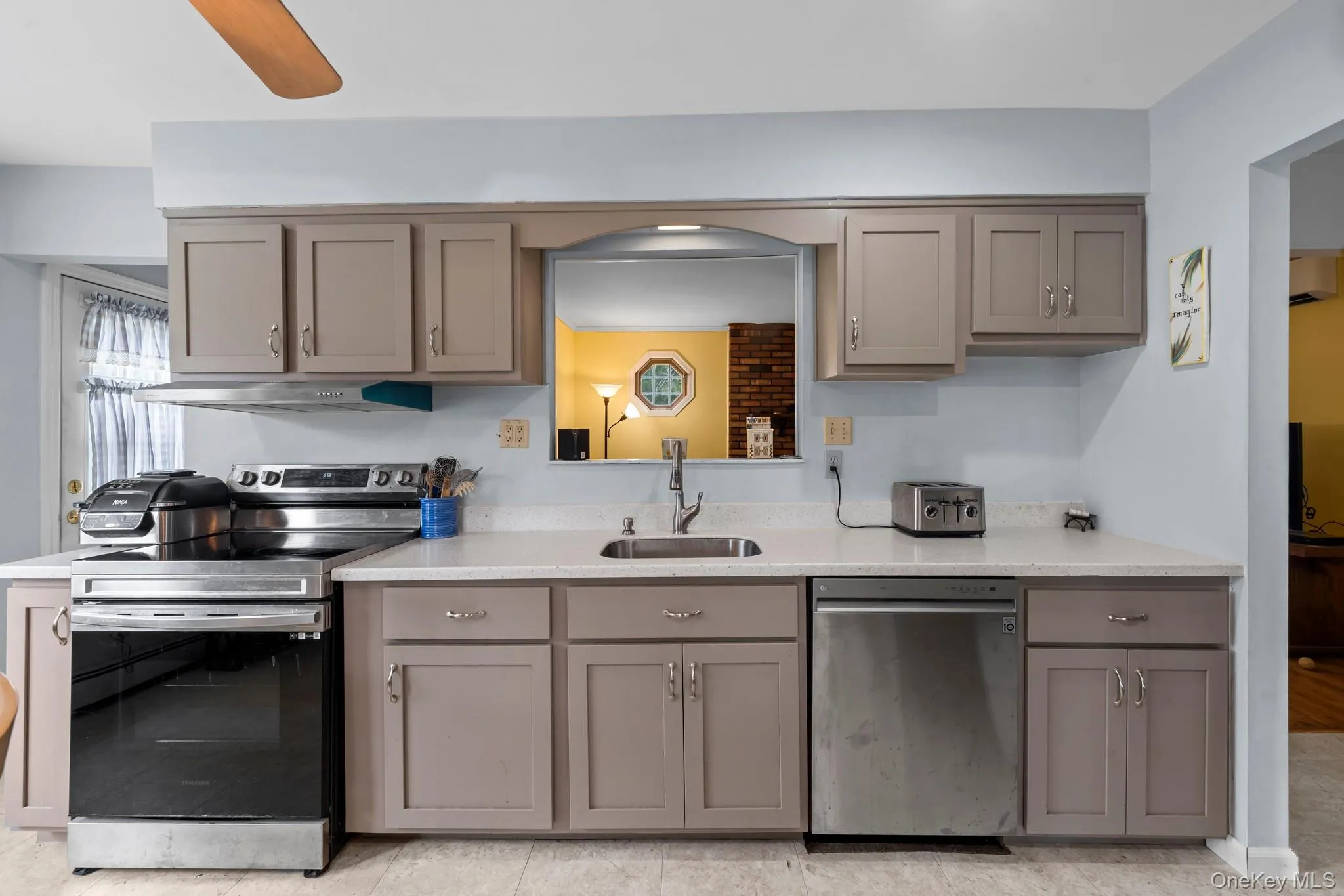 38 Pamlico Avenue, Islip, NY, 4 Bedrooms Bedrooms, 8 Rooms Rooms,2 BathroomsBathrooms,Residential,For Rent,Pamlico,0,1009185 38 Pamlico Avenue, Islip, NY, 4 Bedrooms Bedrooms, 8 Rooms Rooms,2 BathroomsBathrooms,Residential,For Rent,Pamlico,0,1009185