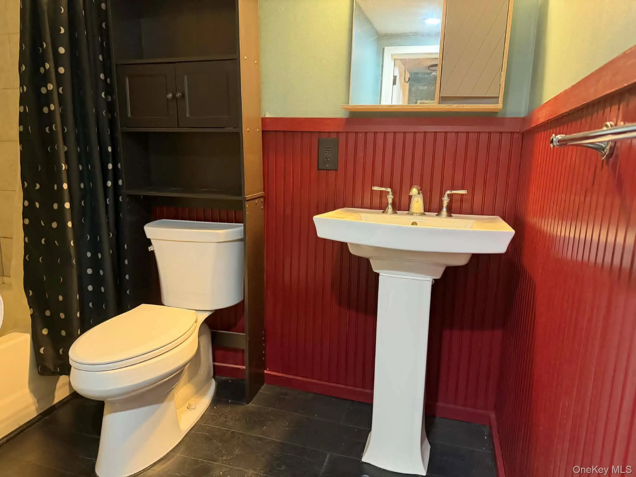 14 Allen Lane, Ramapo, NY, 2 Bedrooms Bedrooms, 7 Rooms Rooms,1 BathroomBathrooms,Residential Lease,For Rent,Allen,0,1009192 14 Allen Lane, Ramapo, NY, 2 Bedrooms Bedrooms, 7 Rooms Rooms,1 BathroomBathrooms,Residential Lease,For Rent,Allen,0,1009192