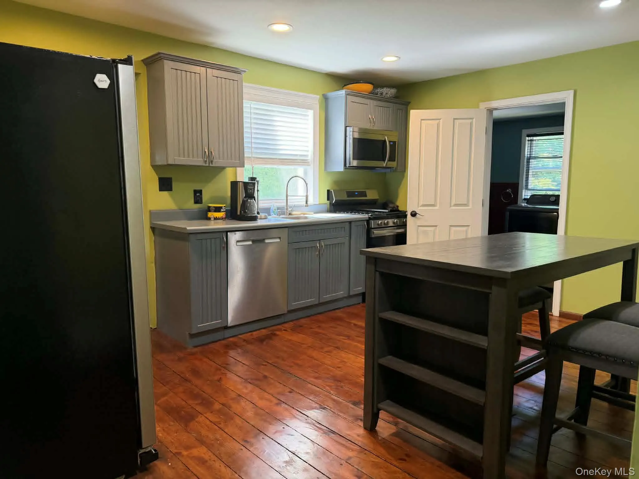 14 Allen Lane, Ramapo, NY, 2 Bedrooms Bedrooms, 7 Rooms Rooms,1 BathroomBathrooms,Residential Lease,For Rent,Allen,0,1009192 14 Allen Lane, Ramapo, NY, 2 Bedrooms Bedrooms, 7 Rooms Rooms,1 BathroomBathrooms,Residential Lease,For Rent,Allen,0,1009192