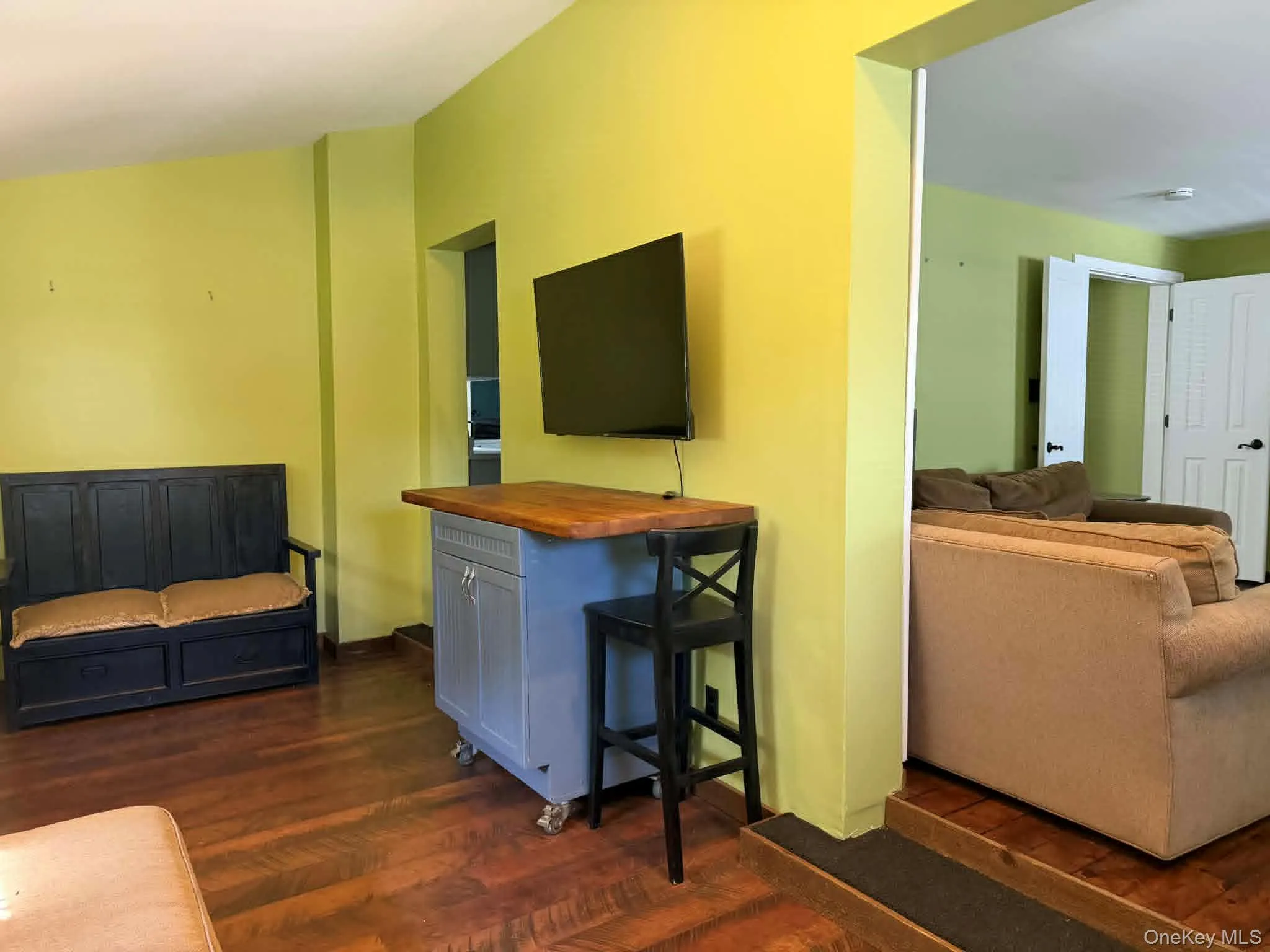 14 Allen Lane, Ramapo, NY, 2 Bedrooms Bedrooms, 7 Rooms Rooms,1 BathroomBathrooms,Residential Lease,For Rent,Allen,0,1009192 14 Allen Lane, Ramapo, NY, 2 Bedrooms Bedrooms, 7 Rooms Rooms,1 BathroomBathrooms,Residential Lease,For Rent,Allen,0,1009192