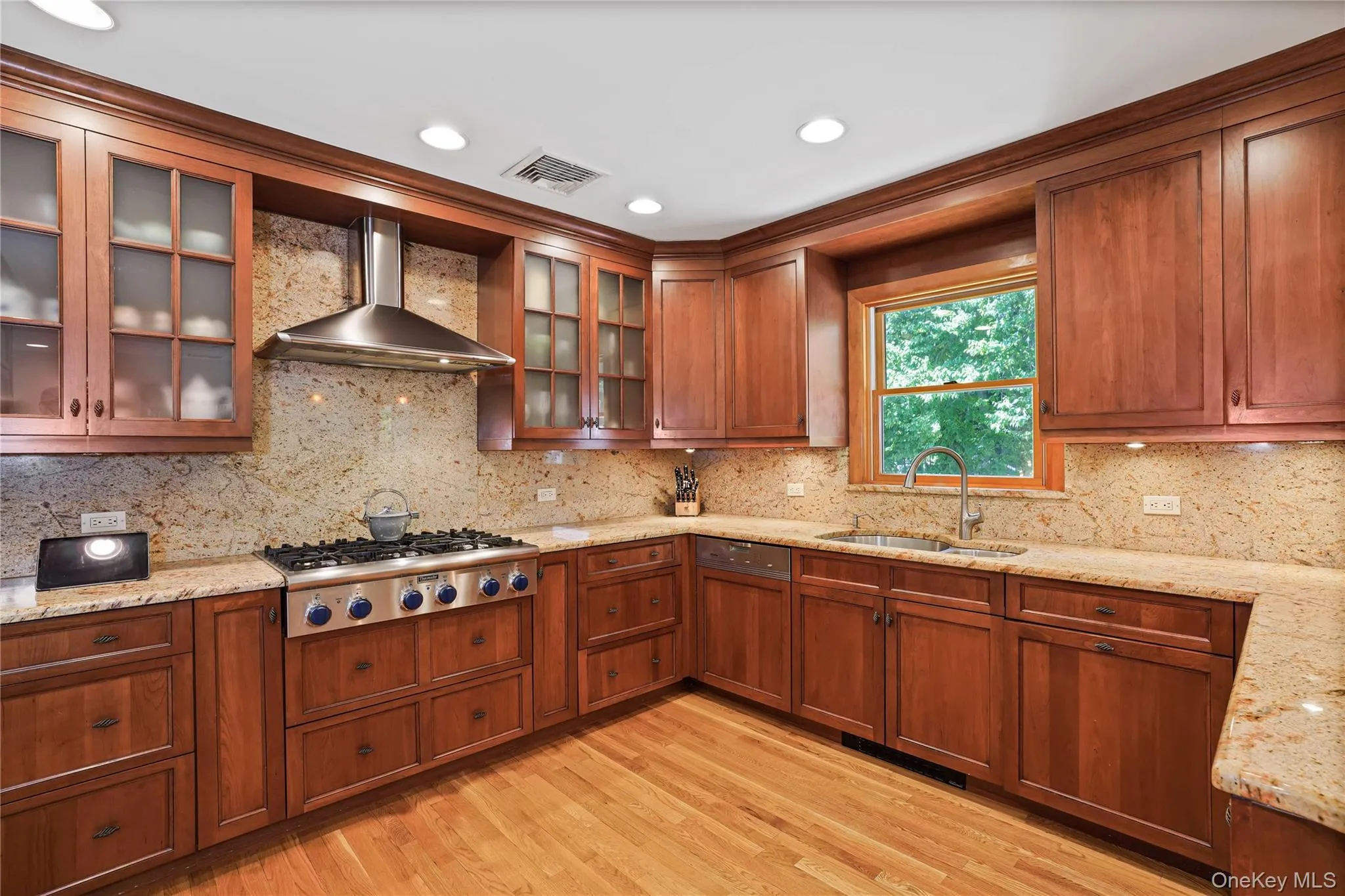 2 Rochambeau Drive, Greenburgh, NY, 4 Bedrooms Bedrooms, 9 Rooms Rooms,3 BathroomsBathrooms,Residential,For Rent,Rochambeau,0,1009196 2 Rochambeau Drive, Greenburgh, NY, 4 Bedrooms Bedrooms, 9 Rooms Rooms,3 BathroomsBathrooms,Residential,For Rent,Rochambeau,0,1009196