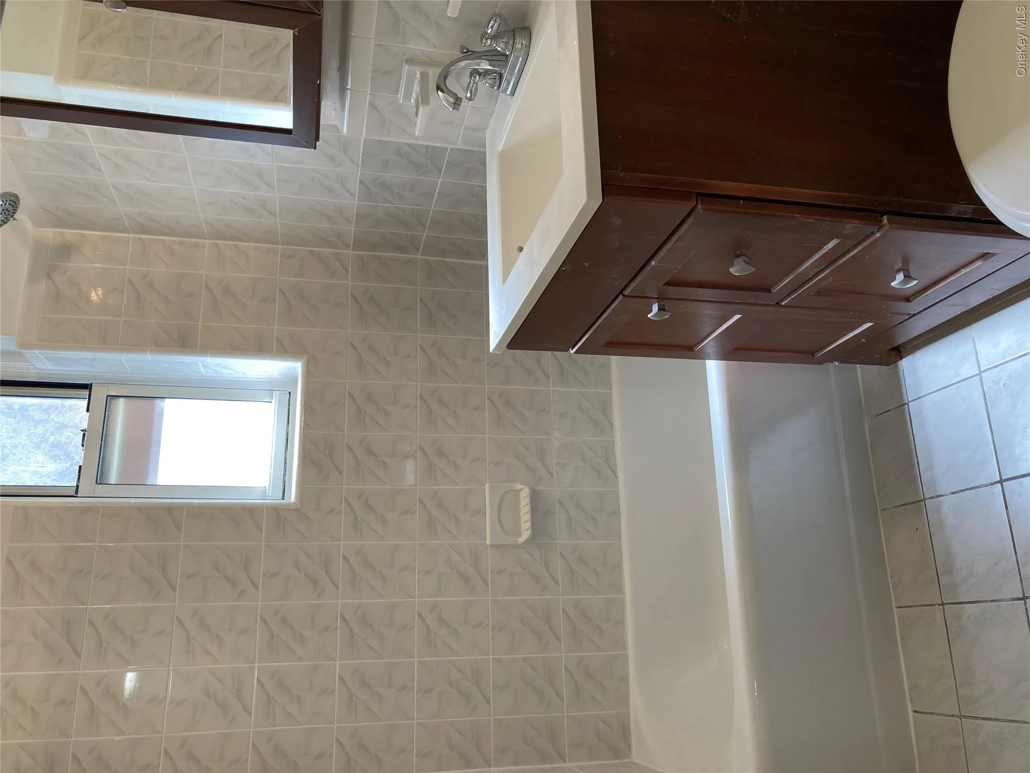 50 Middle Neck Road, North Hempstead, NY, 1 Bedroom Bedrooms, 3 Rooms Rooms,1 BathroomBathrooms,Residential Lease,For Rent,Middle Neck,0,1009197 50 Middle Neck Road, North Hempstead, NY, 1 Bedroom Bedrooms, 3 Rooms Rooms,1 BathroomBathrooms,Residential Lease,For Rent,Middle Neck,0,1009197