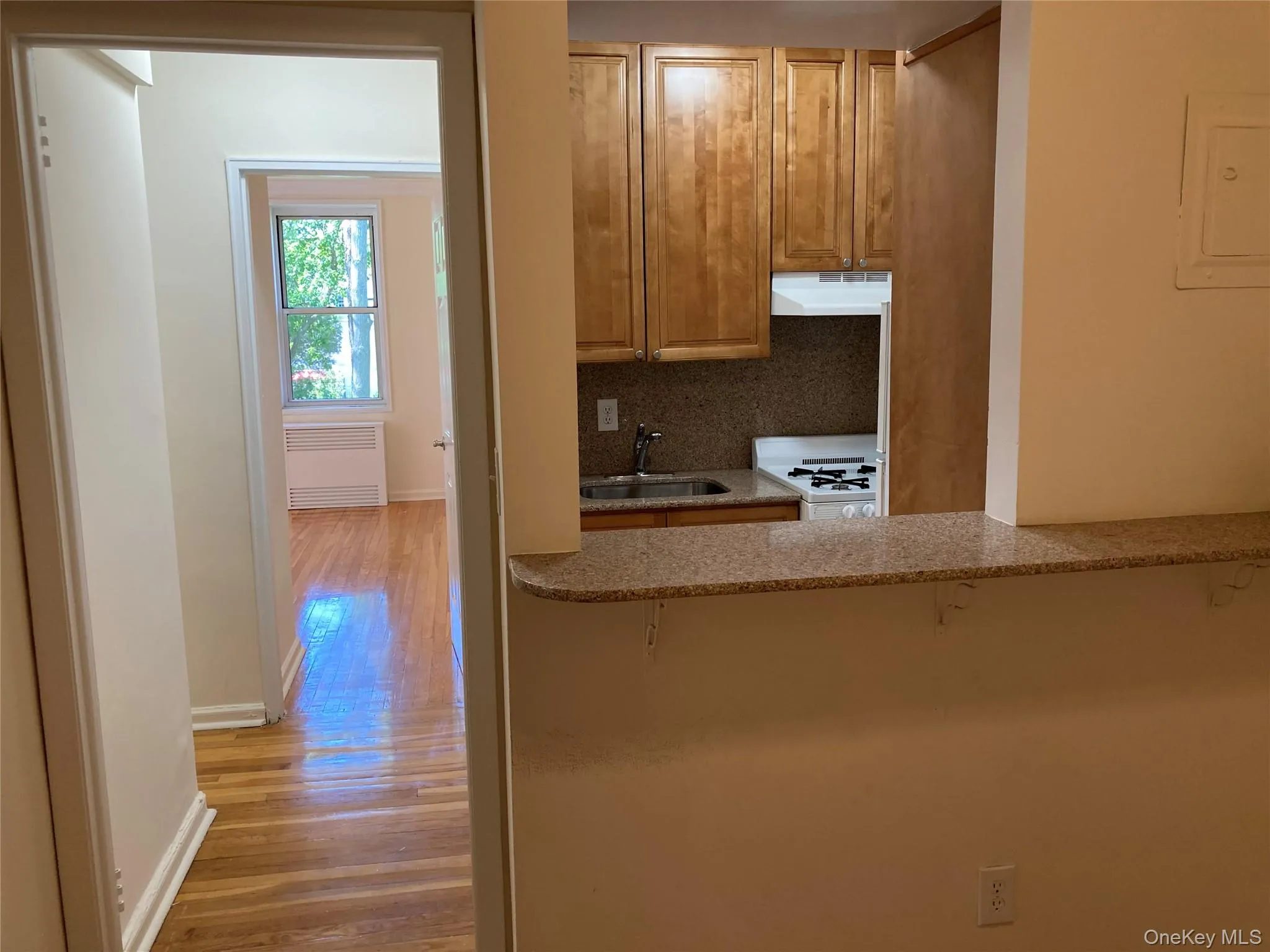 50 Middle Neck Road, North Hempstead, NY, 1 Bedroom Bedrooms, 3 Rooms Rooms,1 BathroomBathrooms,Residential Lease,For Rent,Middle Neck,0,1009197 50 Middle Neck Road, North Hempstead, NY, 1 Bedroom Bedrooms, 3 Rooms Rooms,1 BathroomBathrooms,Residential Lease,For Rent,Middle Neck,0,1009197