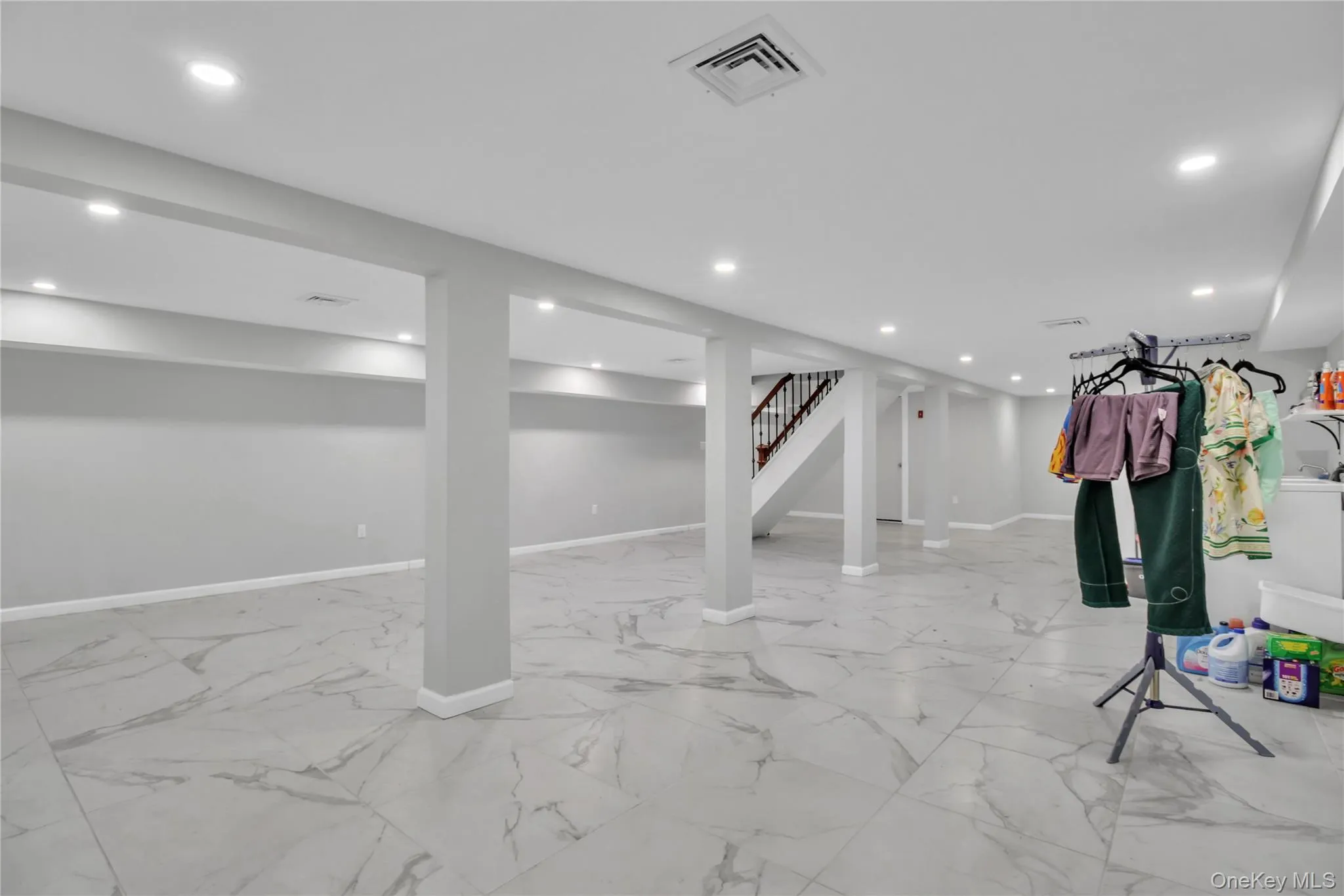 858 Prescott Street, Hempstead, NY, 5 Bedrooms Bedrooms, 9 Rooms Rooms,3 BathroomsBathrooms,Residential,For Rent,Prescott Street,0,1009202 858 Prescott Street, Hempstead, NY, 5 Bedrooms Bedrooms, 9 Rooms Rooms,3 BathroomsBathrooms,Residential,For Rent,Prescott Street,0,1009202