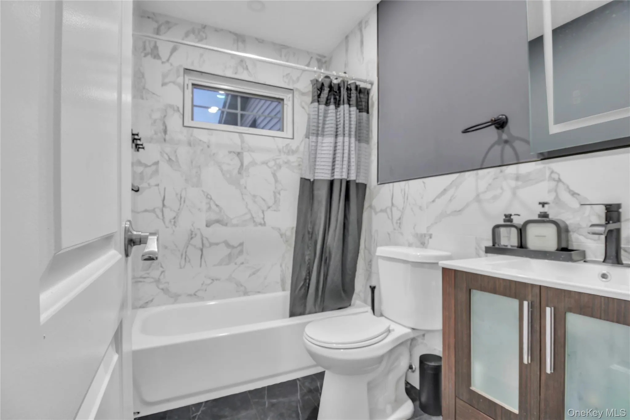 858 Prescott Street, Hempstead, NY, 5 Bedrooms Bedrooms, 9 Rooms Rooms,3 BathroomsBathrooms,Residential,For Rent,Prescott Street,0,1009202 858 Prescott Street, Hempstead, NY, 5 Bedrooms Bedrooms, 9 Rooms Rooms,3 BathroomsBathrooms,Residential,For Rent,Prescott Street,0,1009202