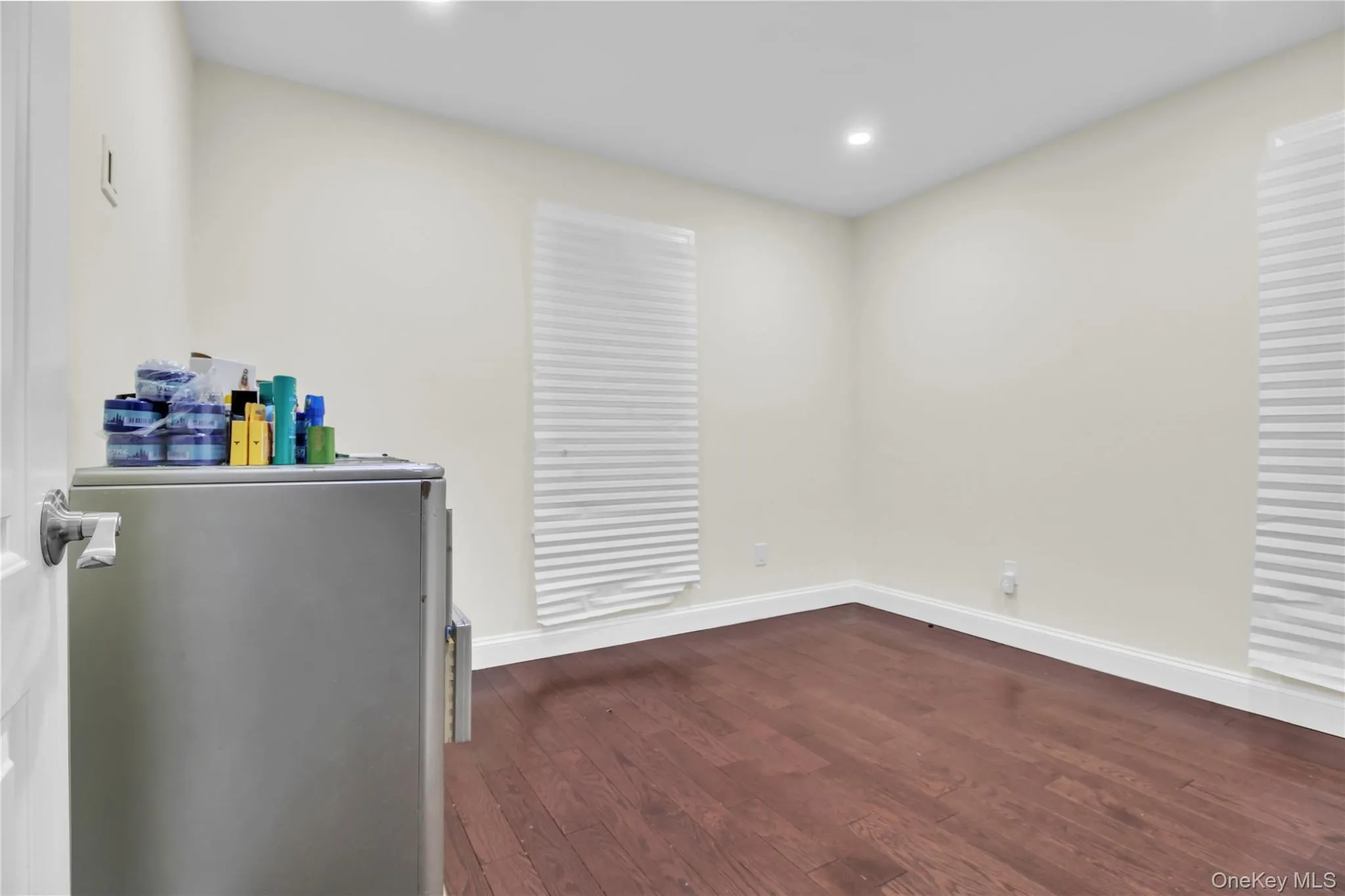 858 Prescott Street, Hempstead, NY, 5 Bedrooms Bedrooms, 9 Rooms Rooms,3 BathroomsBathrooms,Residential,For Rent,Prescott Street,0,1009202 858 Prescott Street, Hempstead, NY, 5 Bedrooms Bedrooms, 9 Rooms Rooms,3 BathroomsBathrooms,Residential,For Rent,Prescott Street,0,1009202