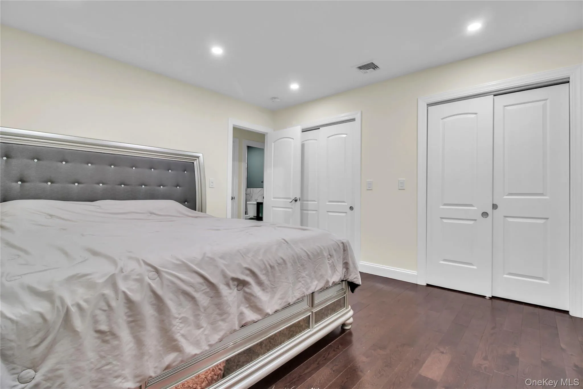 858 Prescott Street, Hempstead, NY, 5 Bedrooms Bedrooms, 9 Rooms Rooms,3 BathroomsBathrooms,Residential,For Rent,Prescott Street,0,1009202 858 Prescott Street, Hempstead, NY, 5 Bedrooms Bedrooms, 9 Rooms Rooms,3 BathroomsBathrooms,Residential,For Rent,Prescott Street,0,1009202