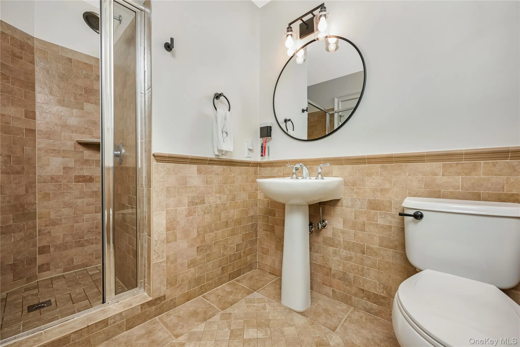 32 Della Drive, West Babylon, NY, 2 Bedrooms Bedrooms, 6 Rooms Rooms,2 BathroomsBathrooms,Residential,For Rent,Della,0,1009205 32 Della Drive, West Babylon, NY, 2 Bedrooms Bedrooms, 6 Rooms Rooms,2 BathroomsBathrooms,Residential,For Rent,Della,0,1009205