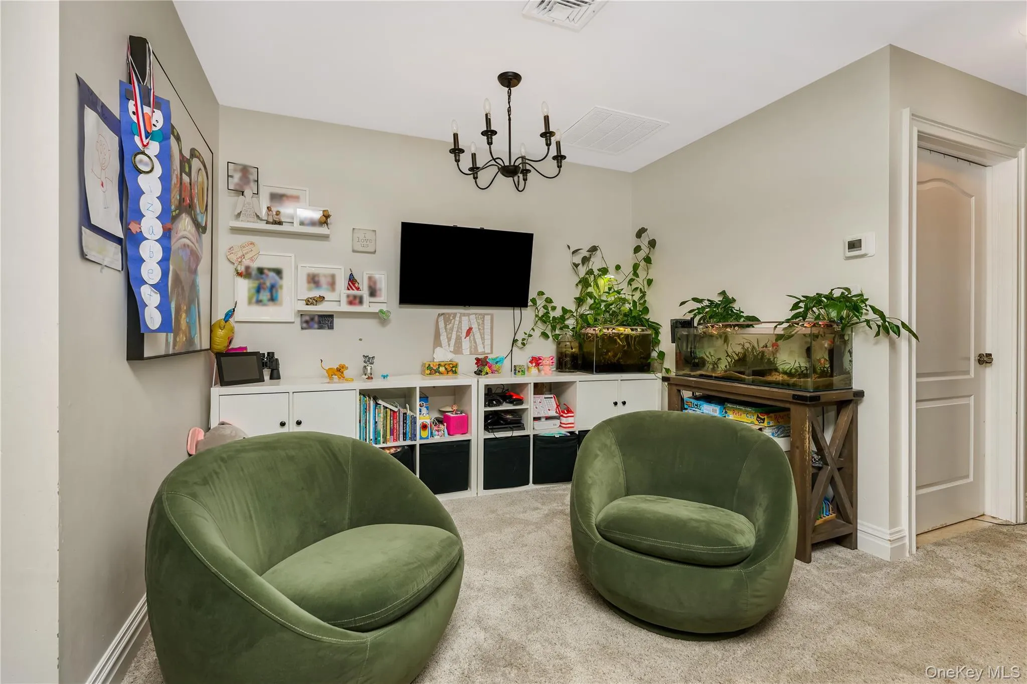 32 Della Drive, West Babylon, NY, 2 Bedrooms Bedrooms, 6 Rooms Rooms,2 BathroomsBathrooms,Residential,For Rent,Della,0,1009205 32 Della Drive, West Babylon, NY, 2 Bedrooms Bedrooms, 6 Rooms Rooms,2 BathroomsBathrooms,Residential,For Rent,Della,0,1009205