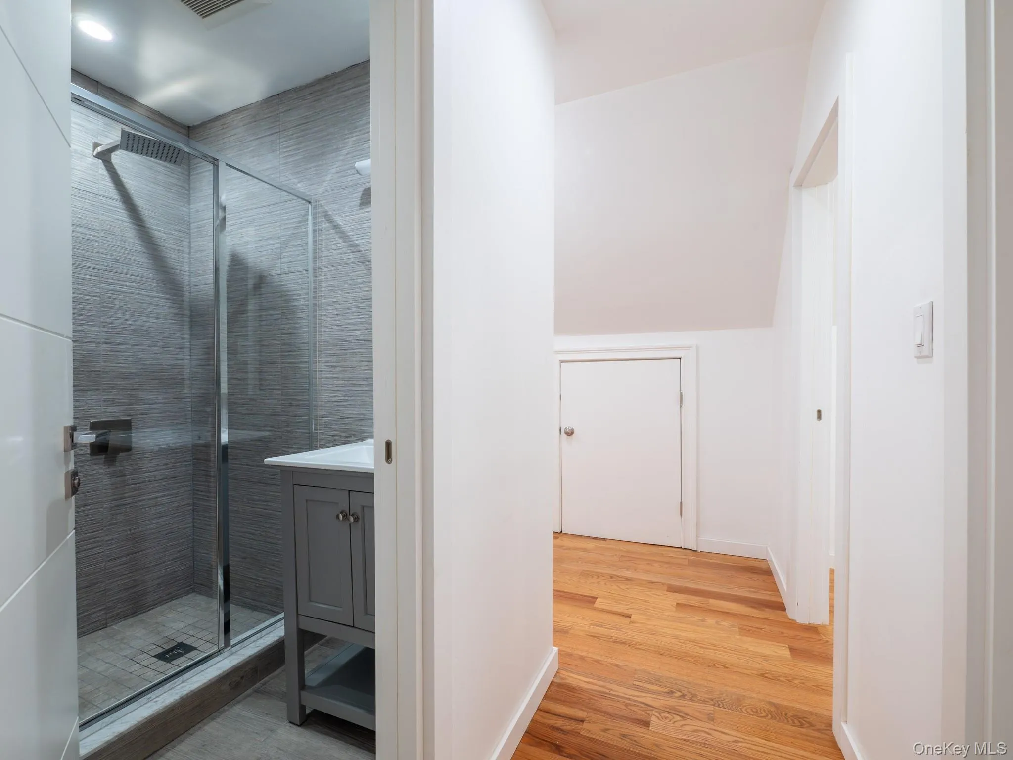 83-34 116th Street, New York, NY, 6 Bedrooms Bedrooms, 12 Rooms Rooms,4 BathroomsBathrooms,Residential,For Rent,116th,0,1009208 83-34 116th Street, New York, NY, 6 Bedrooms Bedrooms, 12 Rooms Rooms,4 BathroomsBathrooms,Residential,For Rent,116th,0,1009208