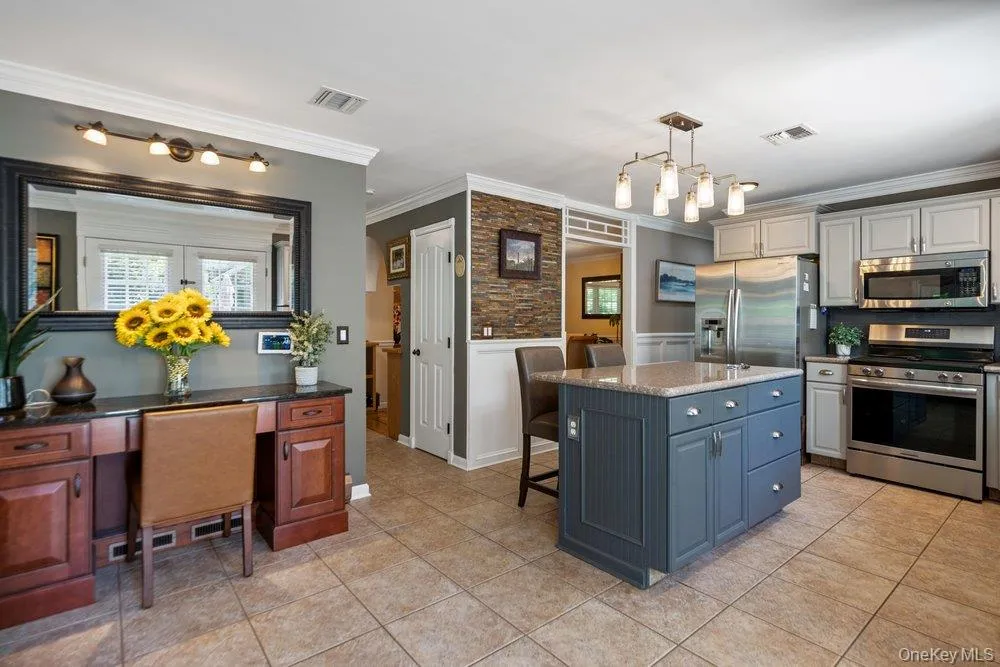 131 Jamaica Avenue, Brookhaven, NY, 4 Bedrooms Bedrooms, 8 Rooms Rooms,2 BathroomsBathrooms,Residential,For Rent,Jamaica,0,1009209 131 Jamaica Avenue, Brookhaven, NY, 4 Bedrooms Bedrooms, 8 Rooms Rooms,2 BathroomsBathrooms,Residential,For Rent,Jamaica,0,1009209