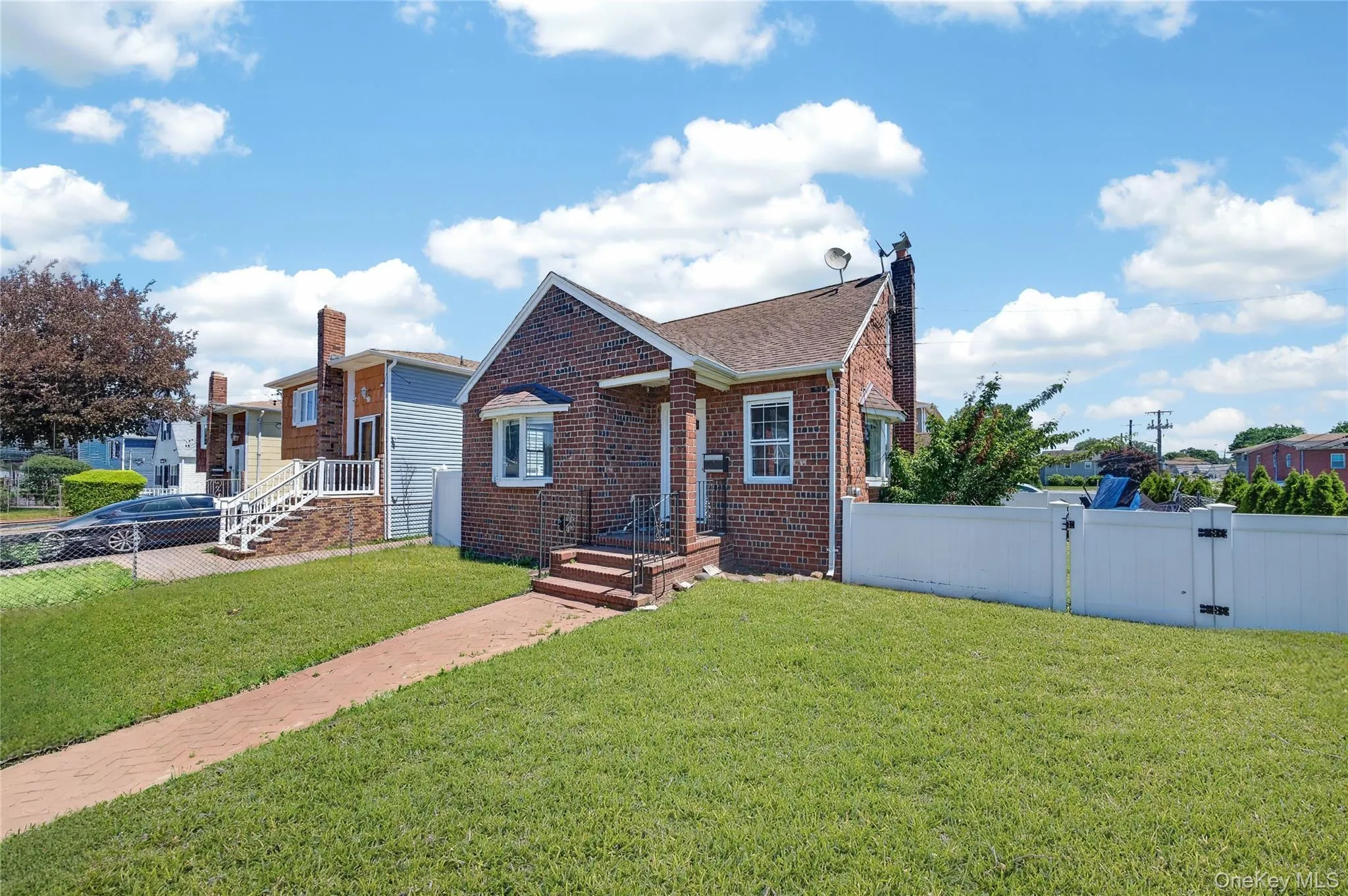 86 Remsen Avenue, Hempstead, NY, 3 Bedrooms Bedrooms, 8 Rooms Rooms,2 BathroomsBathrooms,Residential,For Rent,Remsen,0,1009210 86 Remsen Avenue, Hempstead, NY, 3 Bedrooms Bedrooms, 8 Rooms Rooms,2 BathroomsBathrooms,Residential,For Rent,Remsen,0,1009210