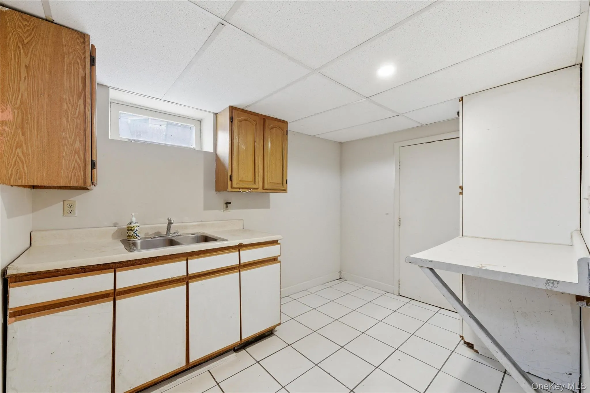32 White Street, Islip, NY, 3 Bedrooms Bedrooms, 9 Rooms Rooms,2 BathroomsBathrooms,Residential,For Rent,White,0,1009214 32 White Street, Islip, NY, 3 Bedrooms Bedrooms, 9 Rooms Rooms,2 BathroomsBathrooms,Residential,For Rent,White,0,1009214
