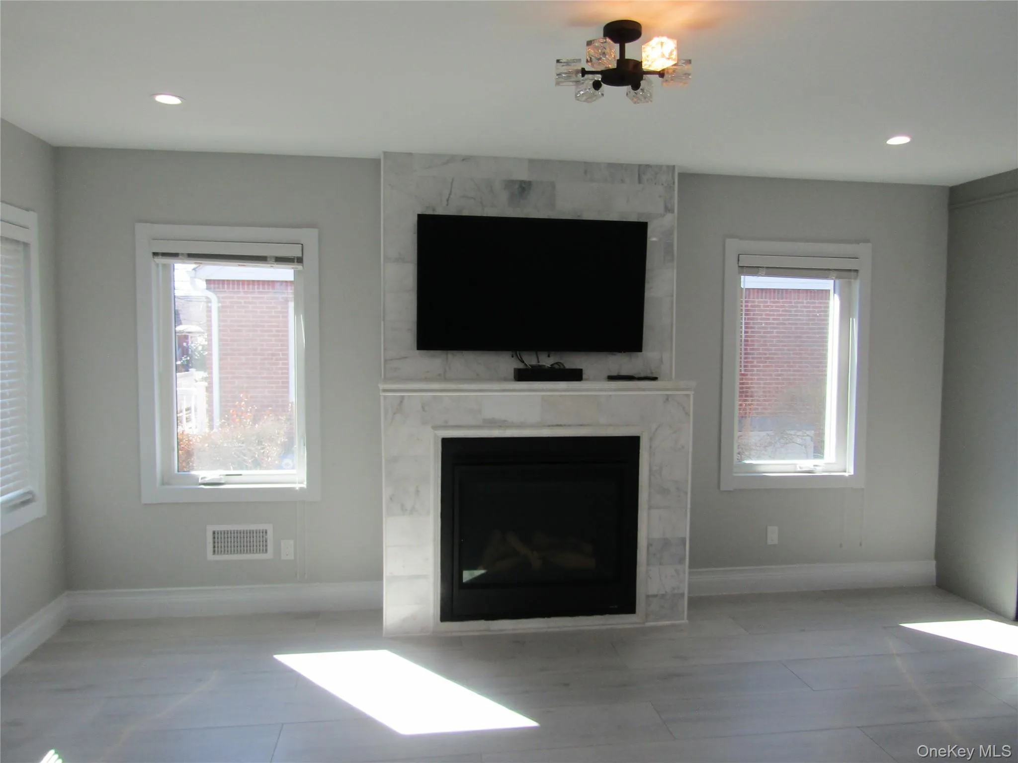 89 Kenneth Place, North Hempstead, NY, 4 Bedrooms Bedrooms, 8 Rooms Rooms,3 BathroomsBathrooms,Residential,For Rent,Kenneth,0,1009217 89 Kenneth Place, North Hempstead, NY, 4 Bedrooms Bedrooms, 8 Rooms Rooms,3 BathroomsBathrooms,Residential,For Rent,Kenneth,0,1009217