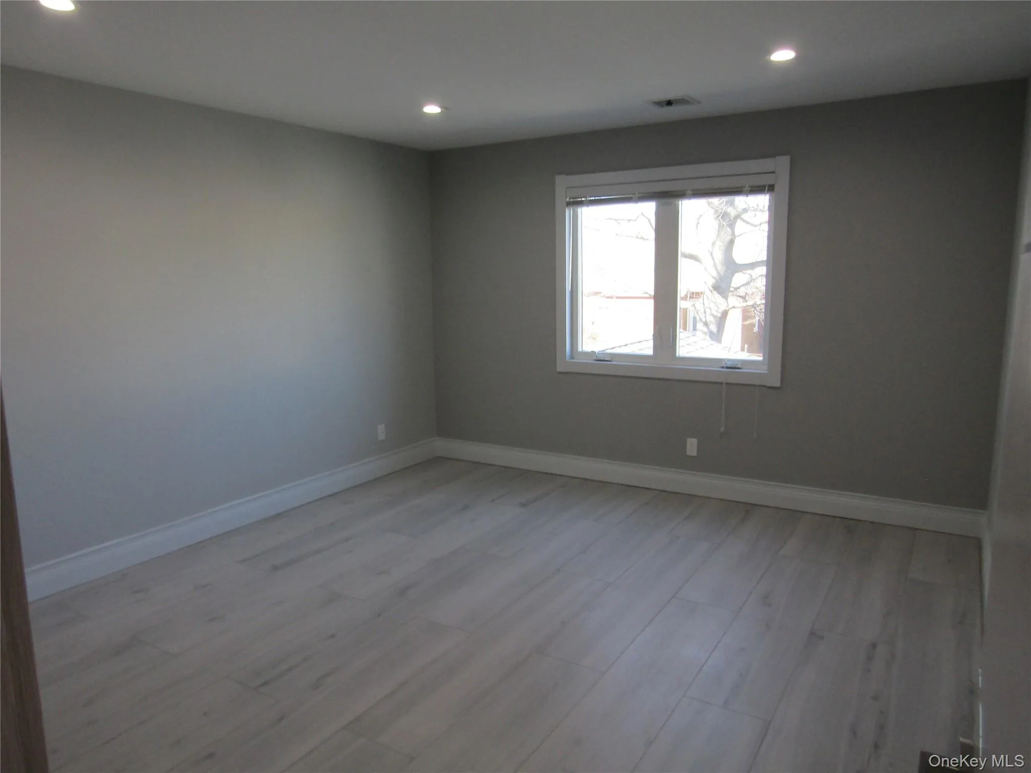 89 Kenneth Place, North Hempstead, NY, 4 Bedrooms Bedrooms, 8 Rooms Rooms,3 BathroomsBathrooms,Residential,For Rent,Kenneth,0,1009217 89 Kenneth Place, North Hempstead, NY, 4 Bedrooms Bedrooms, 8 Rooms Rooms,3 BathroomsBathrooms,Residential,For Rent,Kenneth,0,1009217