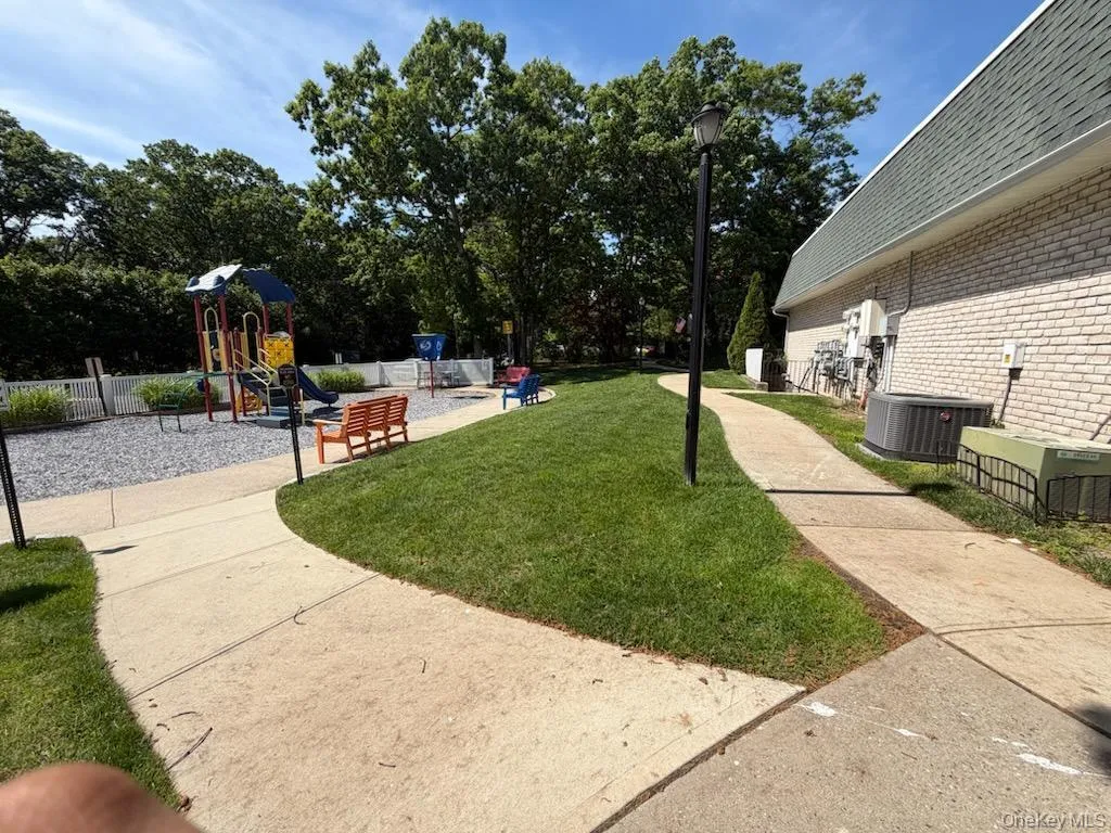 693 Blue Ridge, Brookhaven, NY, 2 Bedrooms Bedrooms, 5 Rooms Rooms,1 BathroomBathrooms,Residential,For Rent,Blue Ridge,0,1009218 693 Blue Ridge, Brookhaven, NY, 2 Bedrooms Bedrooms, 5 Rooms Rooms,1 BathroomBathrooms,Residential,For Rent,Blue Ridge,0,1009218