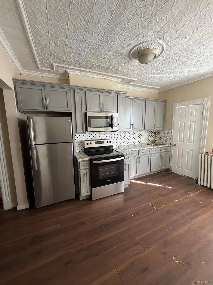 410 53rd Street, New York, NY, 2 Bedrooms Bedrooms, 6 Rooms Rooms,1 BathroomBathrooms,Residential Lease,For Rent,53rd,0,1009219 410 53rd Street, New York, NY, 2 Bedrooms Bedrooms, 6 Rooms Rooms,1 BathroomBathrooms,Residential Lease,For Rent,53rd,0,1009219