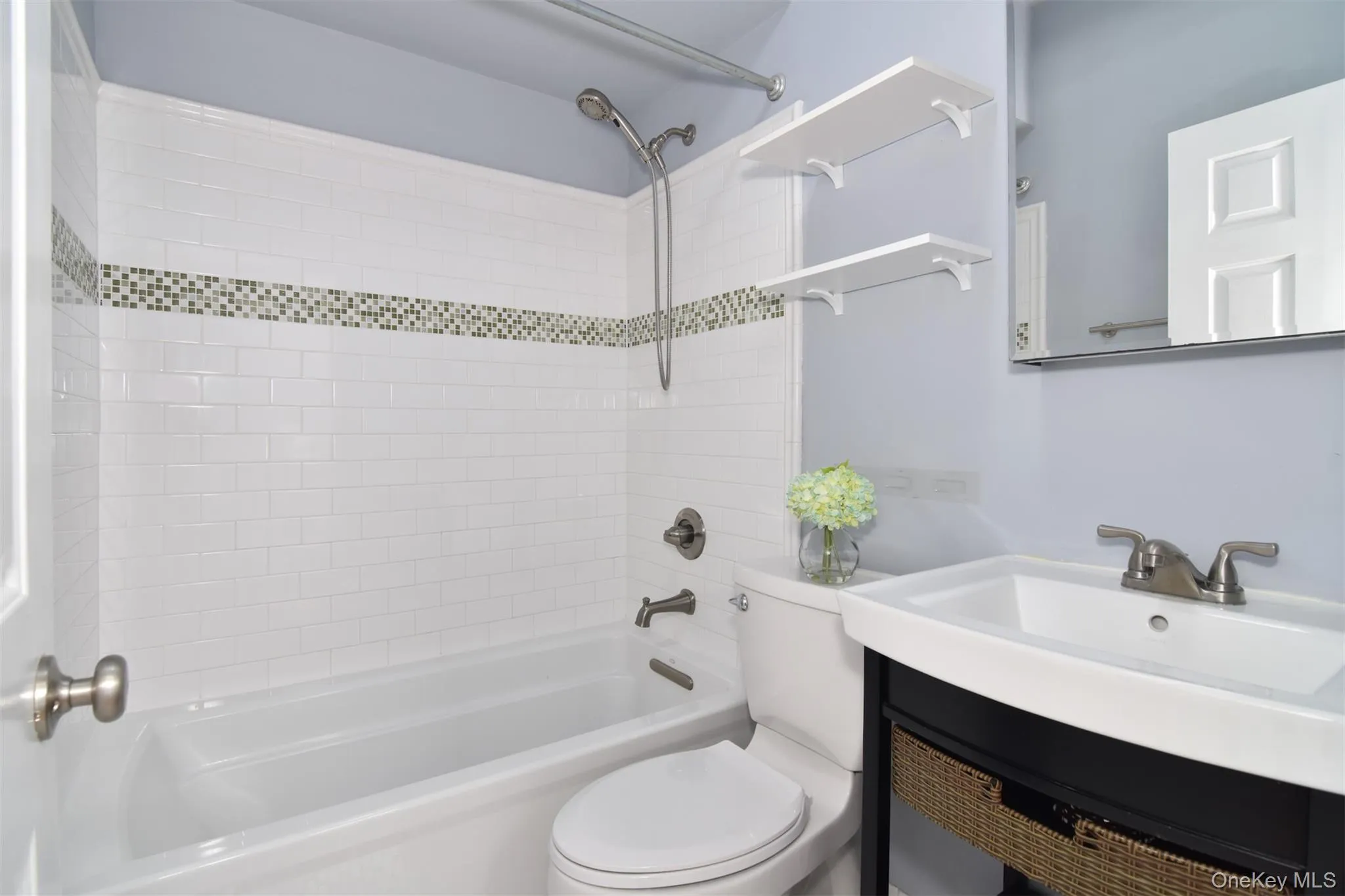 152 Broadway, Greenburgh, NY, 3 Bedrooms Bedrooms, 8 Rooms Rooms,2 BathroomsBathrooms,Residential Lease,For Rent,Broadway,0,1009220 152 Broadway, Greenburgh, NY, 3 Bedrooms Bedrooms, 8 Rooms Rooms,2 BathroomsBathrooms,Residential Lease,For Rent,Broadway,0,1009220