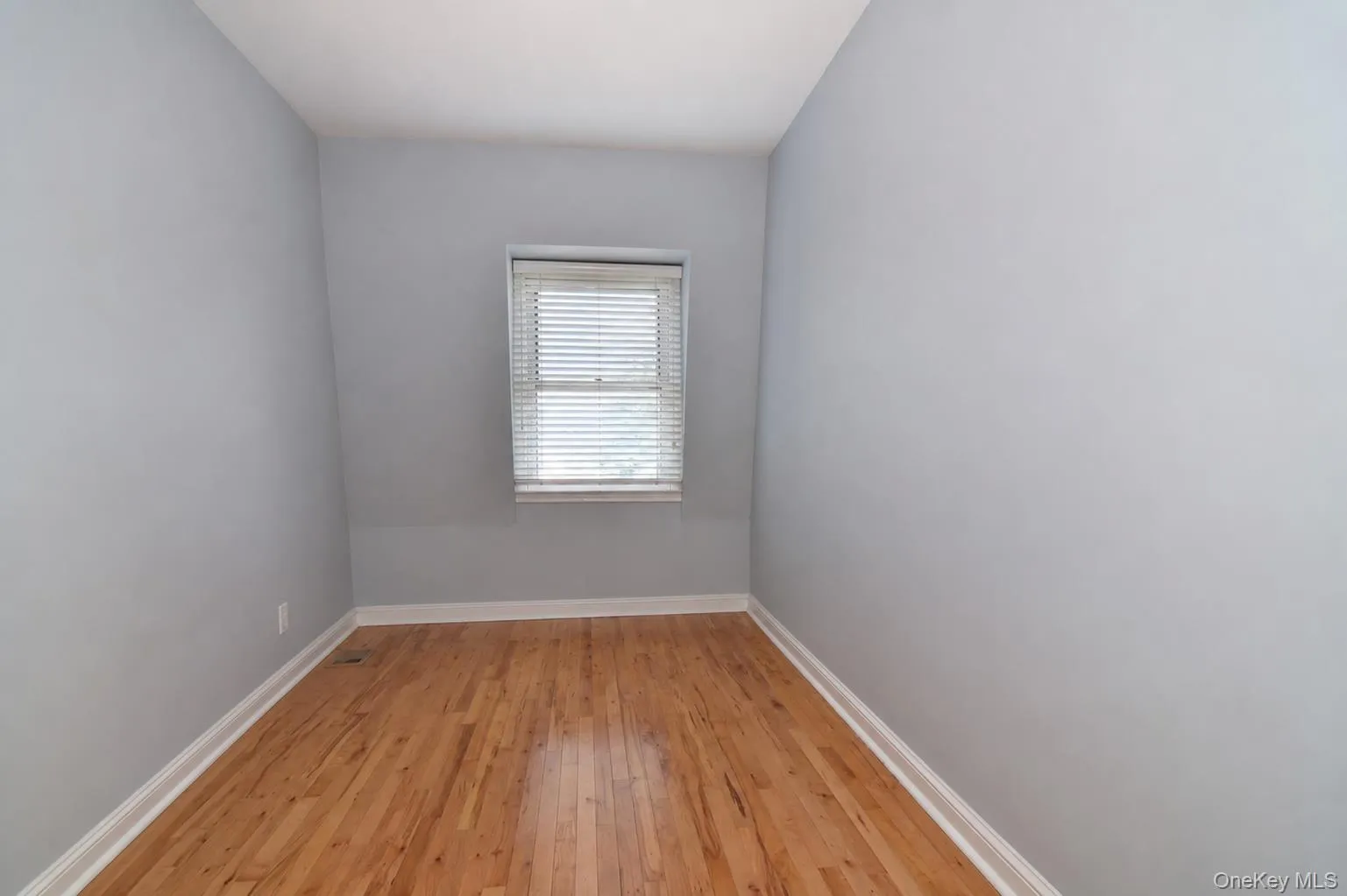 152 Broadway, Greenburgh, NY, 3 Bedrooms Bedrooms, 8 Rooms Rooms,2 BathroomsBathrooms,Residential Lease,For Rent,Broadway,0,1009220 152 Broadway, Greenburgh, NY, 3 Bedrooms Bedrooms, 8 Rooms Rooms,2 BathroomsBathrooms,Residential Lease,For Rent,Broadway,0,1009220