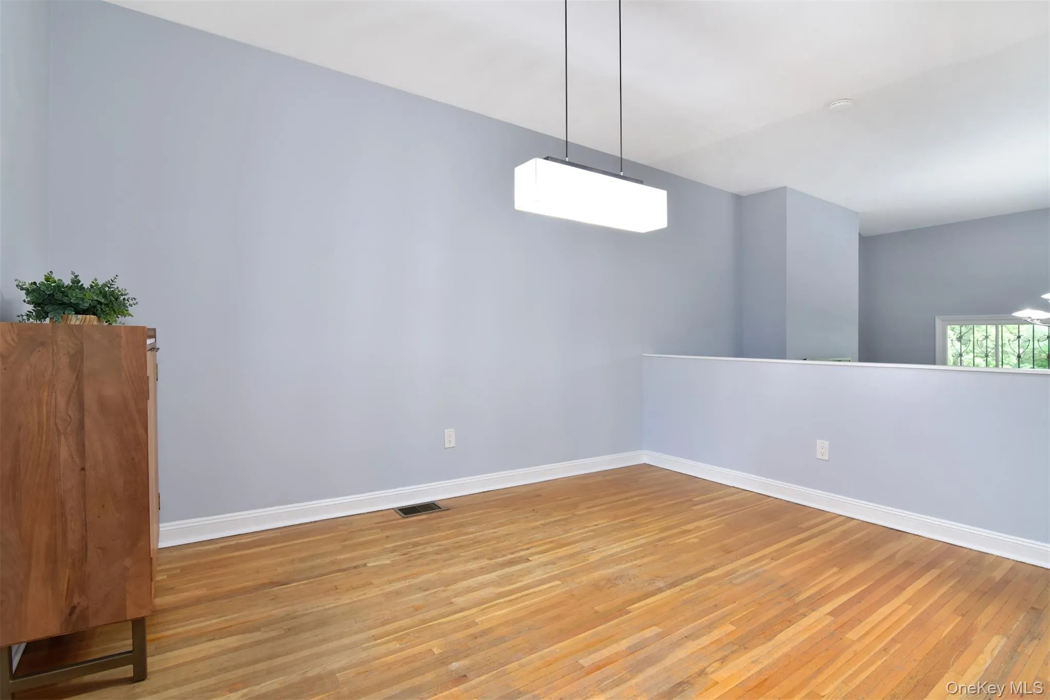 152 Broadway, Greenburgh, NY, 3 Bedrooms Bedrooms, 8 Rooms Rooms,2 BathroomsBathrooms,Residential Lease,For Rent,Broadway,0,1009220 152 Broadway, Greenburgh, NY, 3 Bedrooms Bedrooms, 8 Rooms Rooms,2 BathroomsBathrooms,Residential Lease,For Rent,Broadway,0,1009220