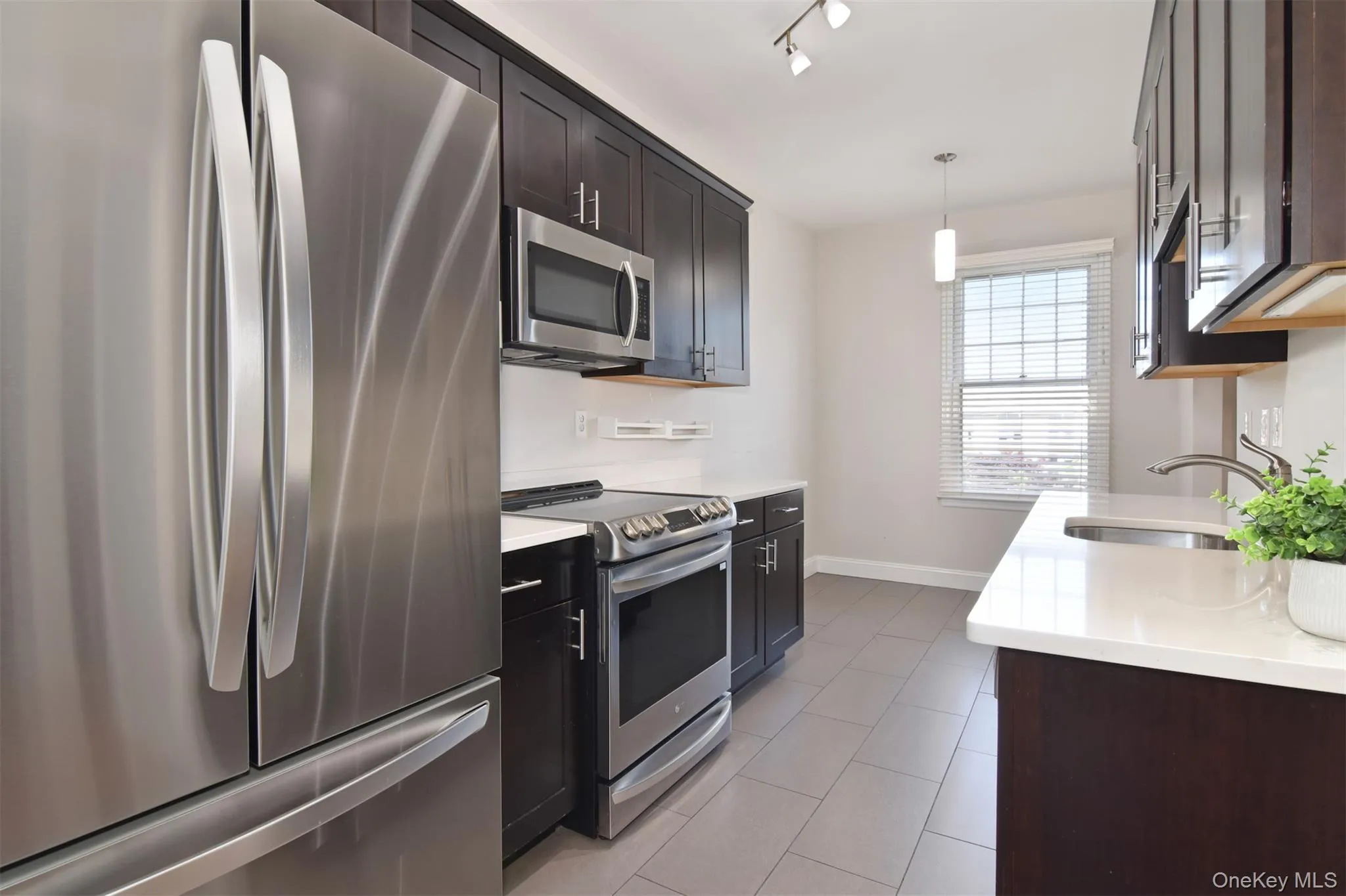 152 Broadway, Greenburgh, NY, 3 Bedrooms Bedrooms, 8 Rooms Rooms,2 BathroomsBathrooms,Residential Lease,For Rent,Broadway,0,1009220 152 Broadway, Greenburgh, NY, 3 Bedrooms Bedrooms, 8 Rooms Rooms,2 BathroomsBathrooms,Residential Lease,For Rent,Broadway,0,1009220