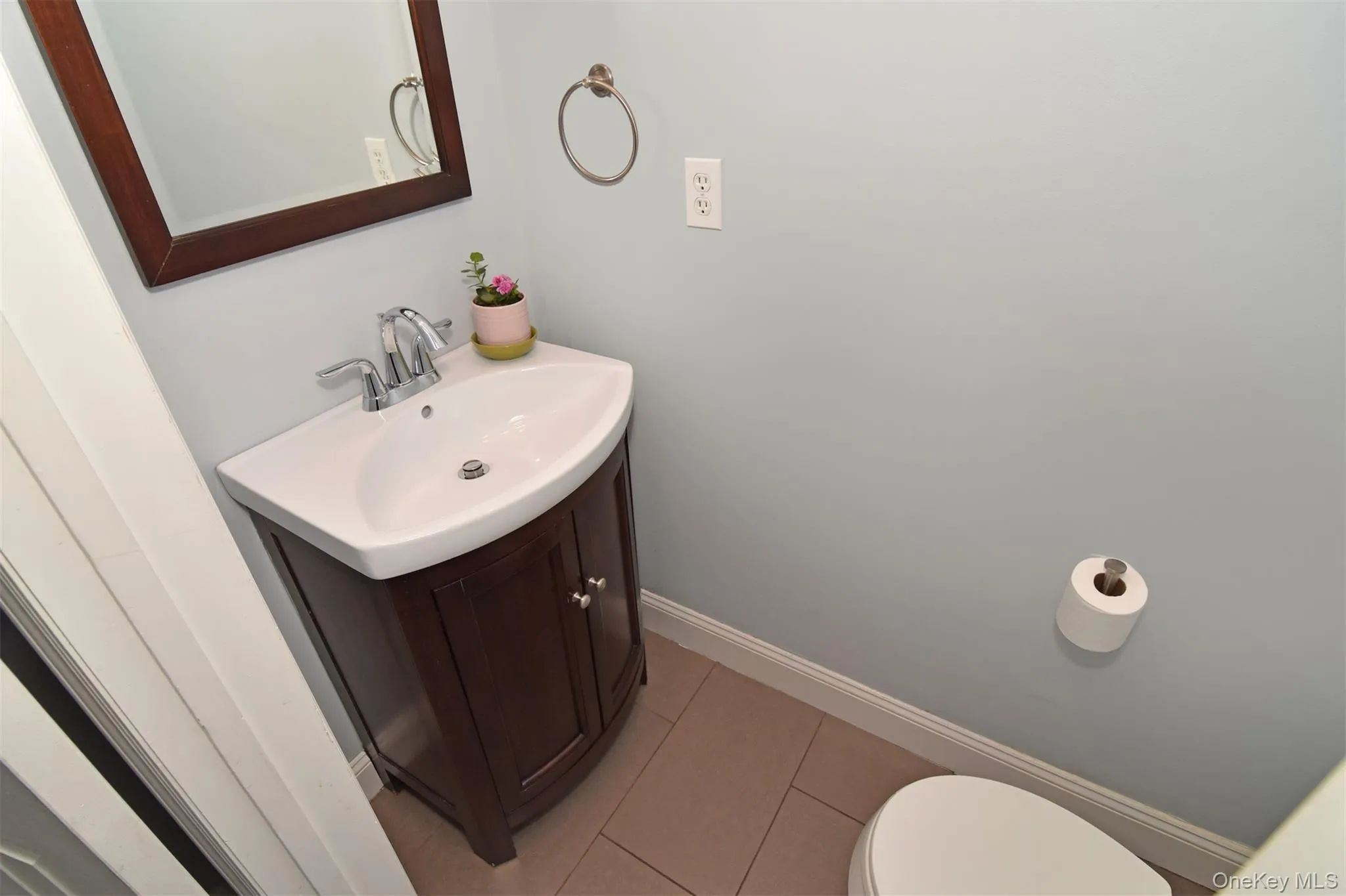 152 Broadway, Greenburgh, NY, 3 Bedrooms Bedrooms, 8 Rooms Rooms,2 BathroomsBathrooms,Residential Lease,For Rent,Broadway,0,1009220 152 Broadway, Greenburgh, NY, 3 Bedrooms Bedrooms, 8 Rooms Rooms,2 BathroomsBathrooms,Residential Lease,For Rent,Broadway,0,1009220