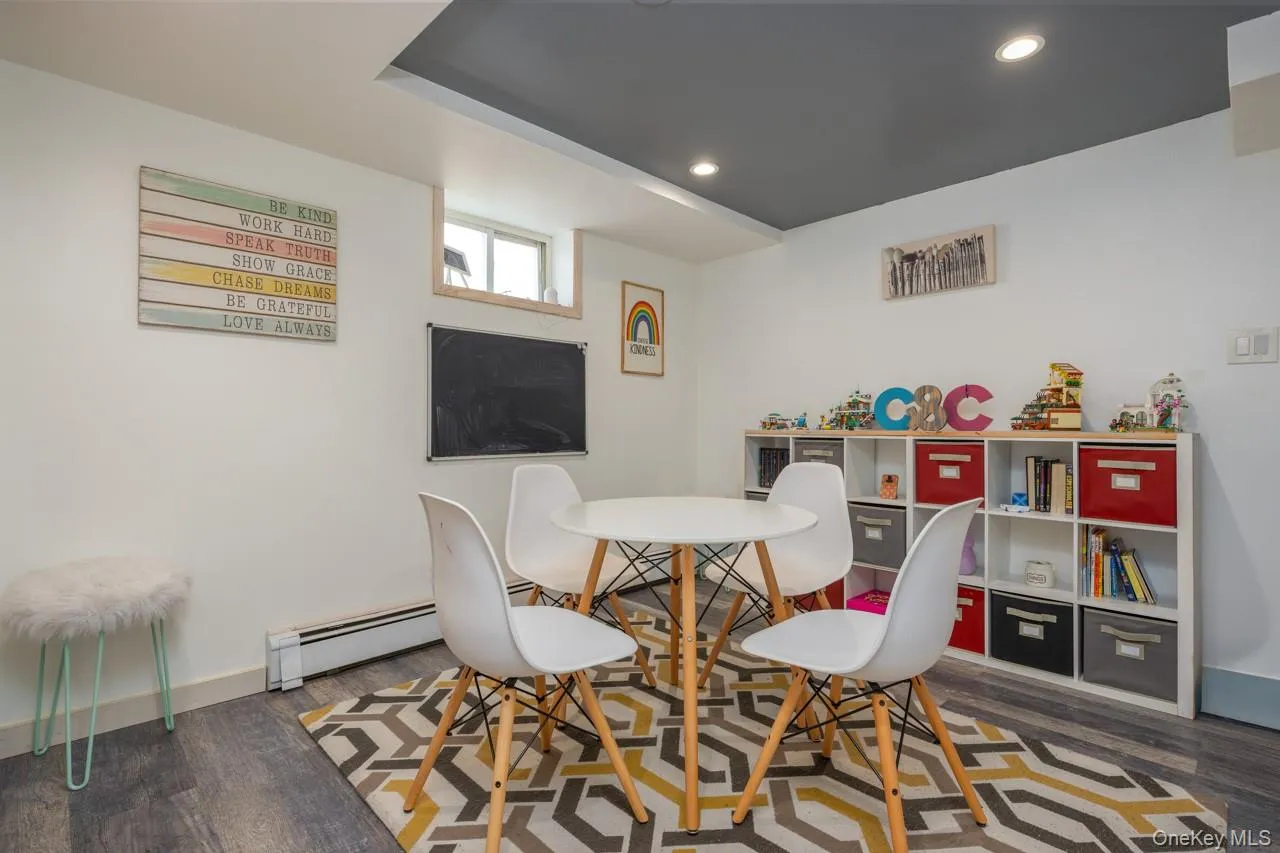 933 Third Avenue, Hempstead, NY, 5 Bedrooms Bedrooms, 20 Rooms Rooms,4 BathroomsBathrooms,Residential,For Rent,Third,0,1009226 933 Third Avenue, Hempstead, NY, 5 Bedrooms Bedrooms, 20 Rooms Rooms,4 BathroomsBathrooms,Residential,For Rent,Third,0,1009226
