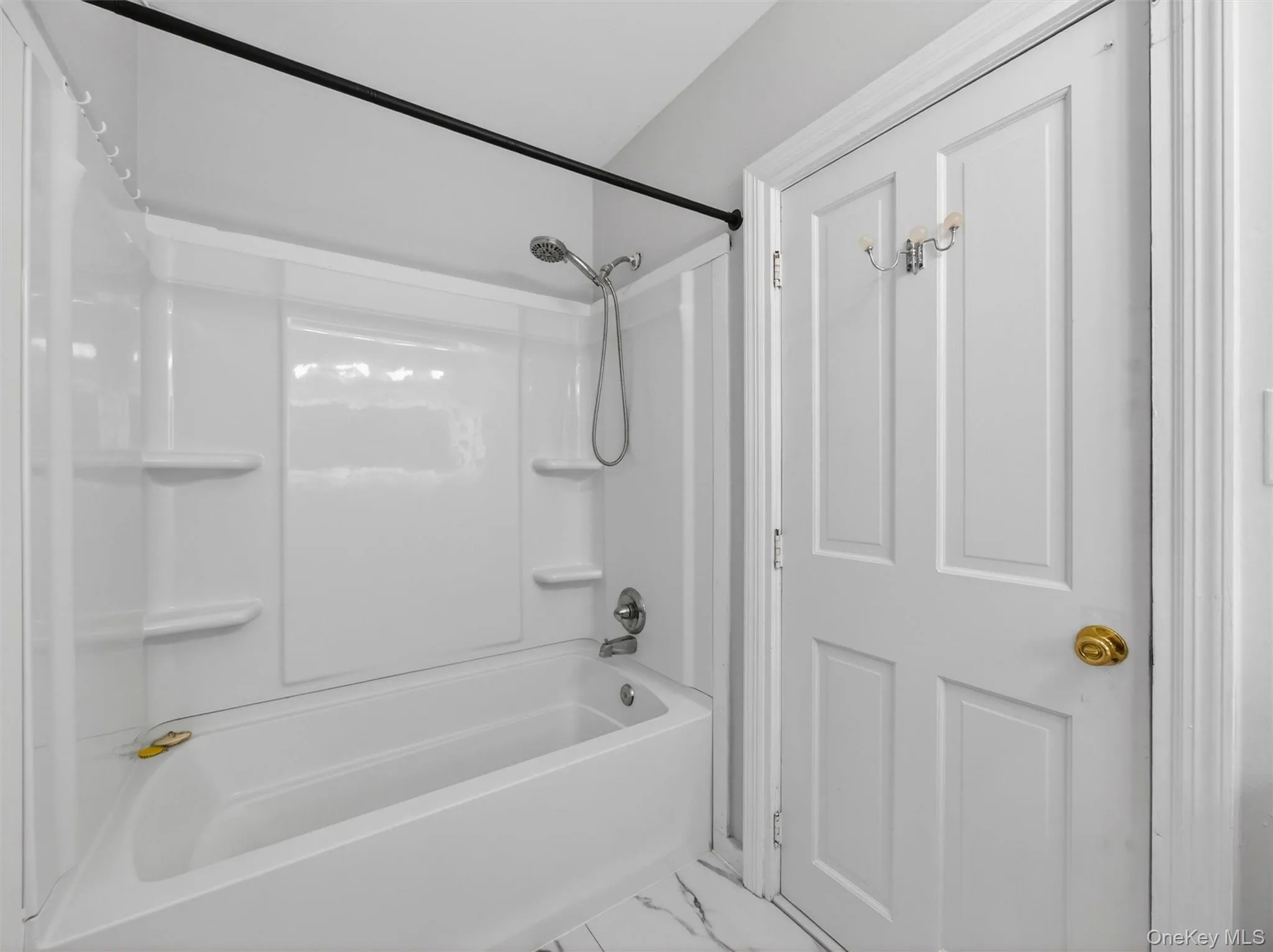 14 Forest Glen Road, Clarkstown, NY, 3 Bedrooms Bedrooms, 8 Rooms Rooms,2 BathroomsBathrooms,Residential,For Rent,Forest Glen,0,1009228 14 Forest Glen Road, Clarkstown, NY, 3 Bedrooms Bedrooms, 8 Rooms Rooms,2 BathroomsBathrooms,Residential,For Rent,Forest Glen,0,1009228