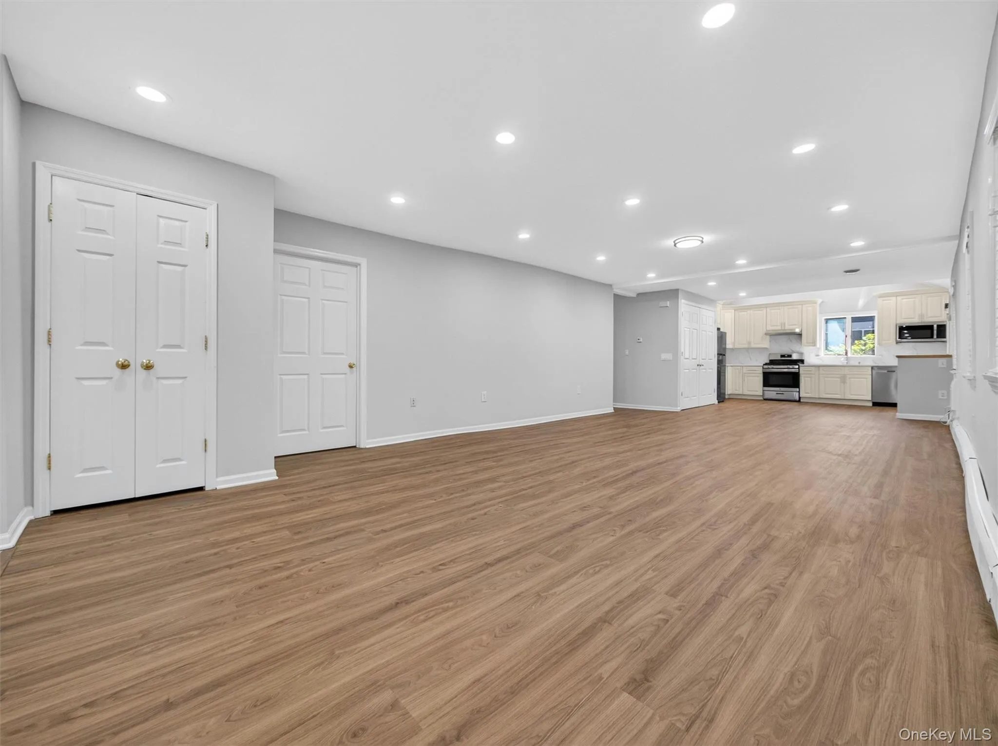 14 Forest Glen Road, Clarkstown, NY, 3 Bedrooms Bedrooms, 8 Rooms Rooms,2 BathroomsBathrooms,Residential,For Rent,Forest Glen,0,1009228 14 Forest Glen Road, Clarkstown, NY, 3 Bedrooms Bedrooms, 8 Rooms Rooms,2 BathroomsBathrooms,Residential,For Rent,Forest Glen,0,1009228