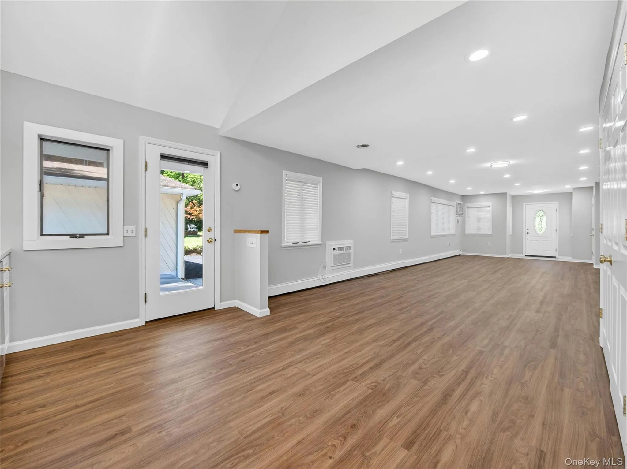 14 Forest Glen Road, Clarkstown, NY, 3 Bedrooms Bedrooms, 8 Rooms Rooms,2 BathroomsBathrooms,Residential,For Rent,Forest Glen,0,1009228 14 Forest Glen Road, Clarkstown, NY, 3 Bedrooms Bedrooms, 8 Rooms Rooms,2 BathroomsBathrooms,Residential,For Rent,Forest Glen,0,1009228
