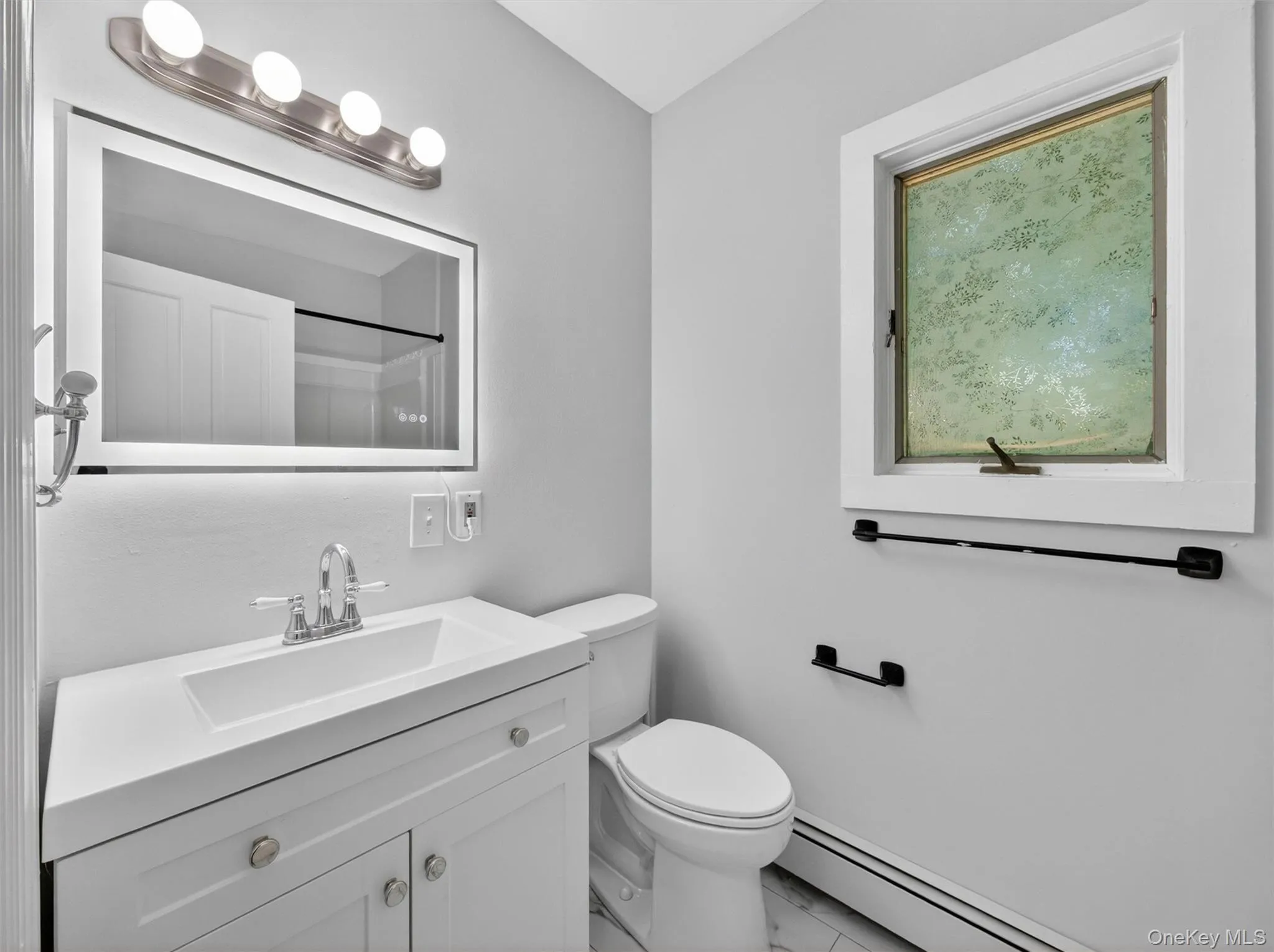 14 Forest Glen Road, Clarkstown, NY, 3 Bedrooms Bedrooms, 8 Rooms Rooms,2 BathroomsBathrooms,Residential,For Rent,Forest Glen,0,1009228 14 Forest Glen Road, Clarkstown, NY, 3 Bedrooms Bedrooms, 8 Rooms Rooms,2 BathroomsBathrooms,Residential,For Rent,Forest Glen,0,1009228