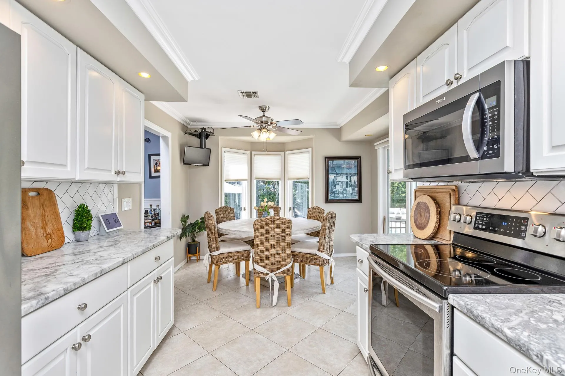 27 Winslow Lane, Smithtown, NY, 4 Bedrooms Bedrooms, 8 Rooms Rooms,2 BathroomsBathrooms,Residential,For Rent,Winslow,0,1009232 27 Winslow Lane, Smithtown, NY, 4 Bedrooms Bedrooms, 8 Rooms Rooms,2 BathroomsBathrooms,Residential,For Rent,Winslow,0,1009232