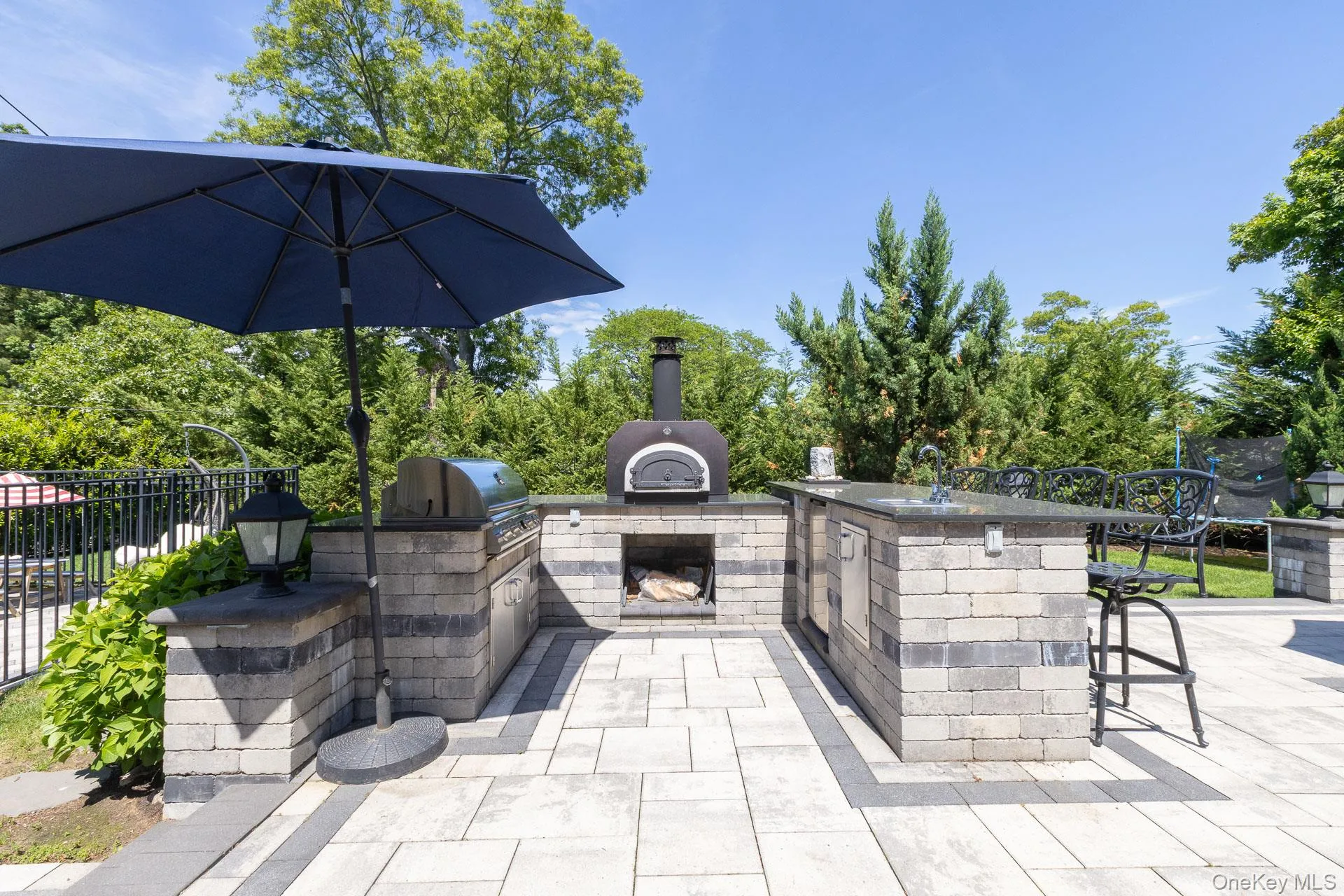 27 Winslow Lane, Smithtown, NY, 4 Bedrooms Bedrooms, 8 Rooms Rooms,2 BathroomsBathrooms,Residential,For Rent,Winslow,0,1009232 27 Winslow Lane, Smithtown, NY, 4 Bedrooms Bedrooms, 8 Rooms Rooms,2 BathroomsBathrooms,Residential,For Rent,Winslow,0,1009232