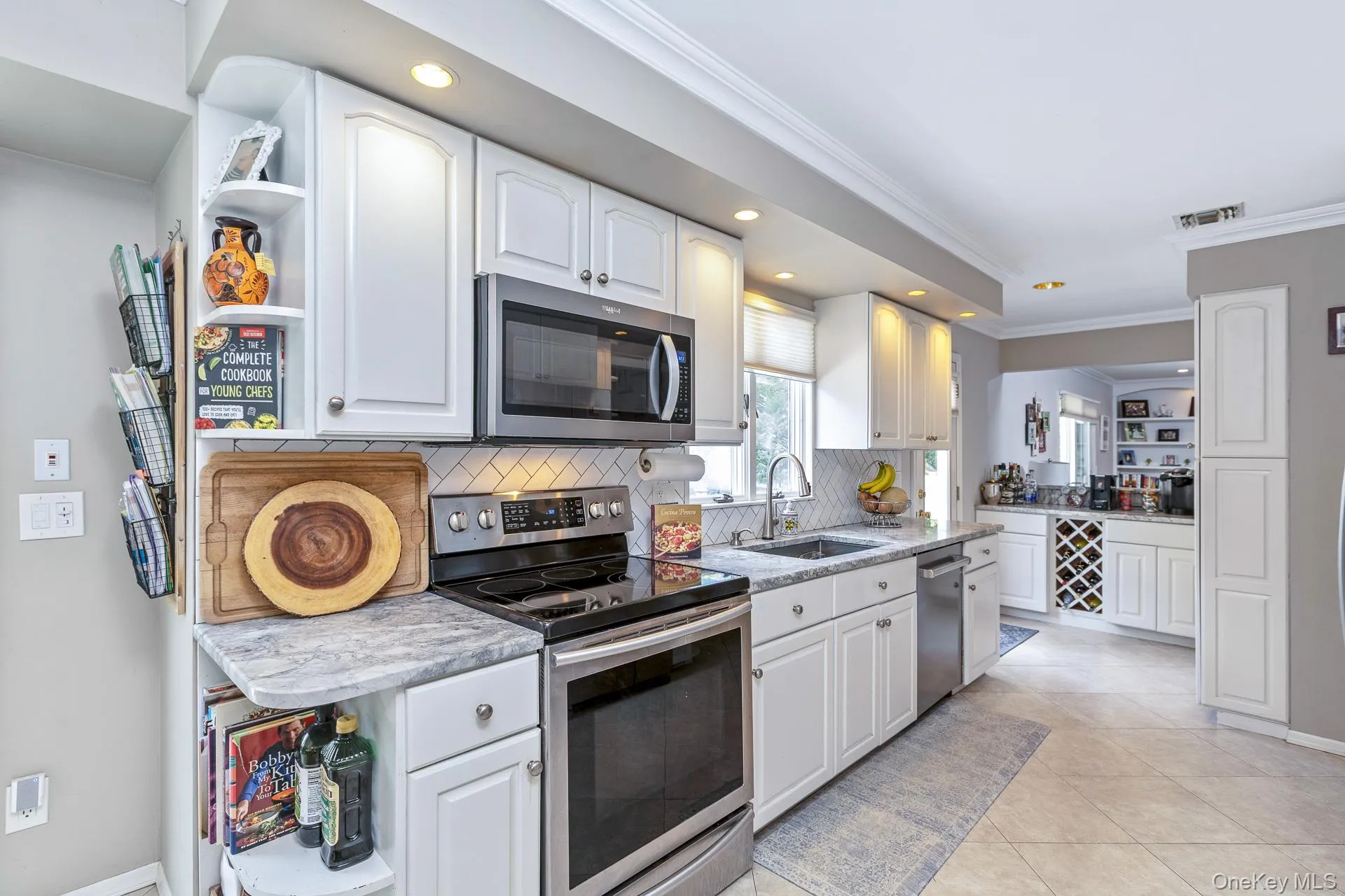 27 Winslow Lane, Smithtown, NY, 4 Bedrooms Bedrooms, 8 Rooms Rooms,2 BathroomsBathrooms,Residential,For Rent,Winslow,0,1009232 27 Winslow Lane, Smithtown, NY, 4 Bedrooms Bedrooms, 8 Rooms Rooms,2 BathroomsBathrooms,Residential,For Rent,Winslow,0,1009232