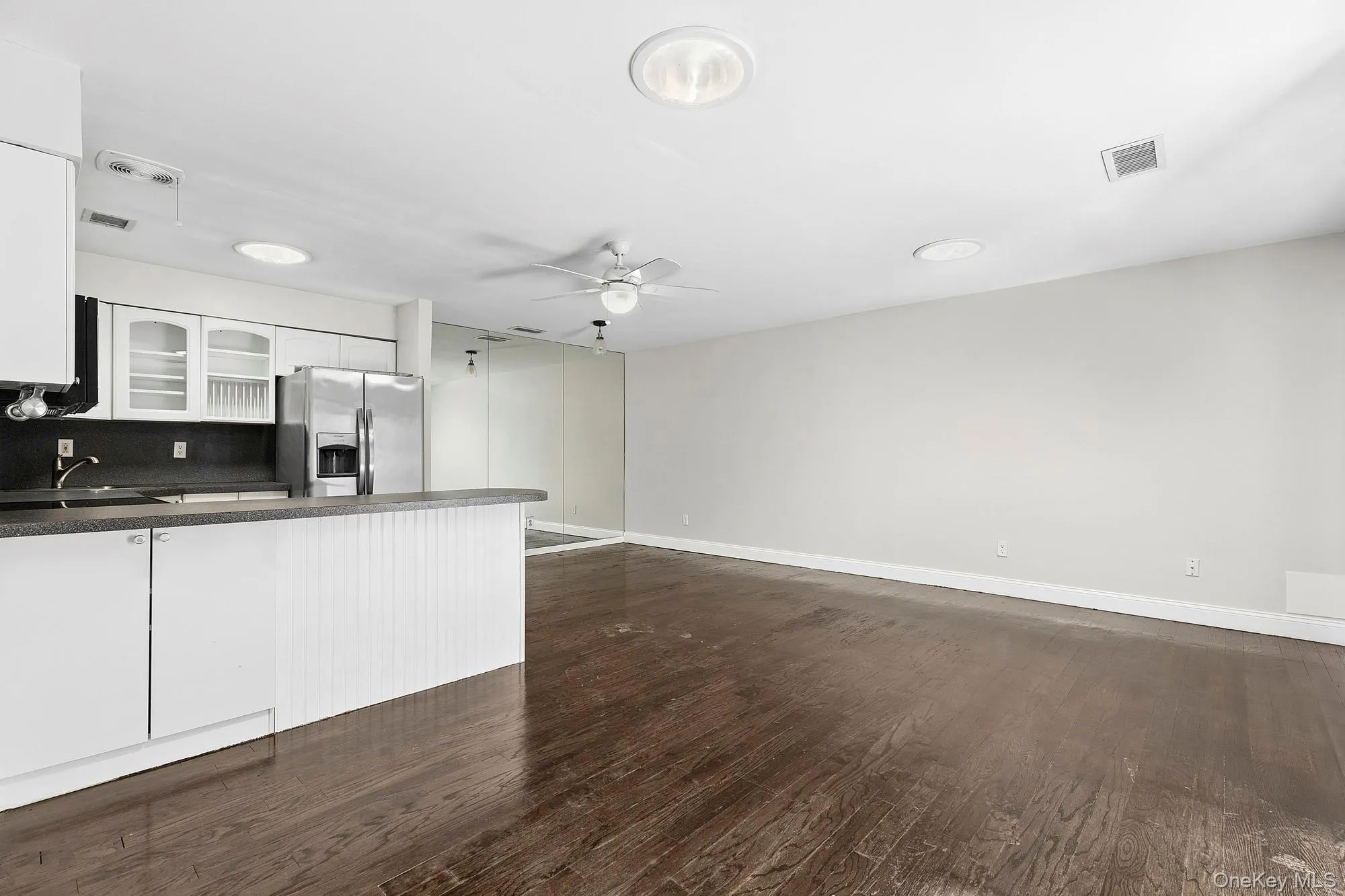 364 Woodland Court, Brookhaven, NY, 2 Bedrooms Bedrooms, 5 Rooms Rooms,1 BathroomBathrooms,Residential,For Rent,Woodland,0,1009235 364 Woodland Court, Brookhaven, NY, 2 Bedrooms Bedrooms, 5 Rooms Rooms,1 BathroomBathrooms,Residential,For Rent,Woodland,0,1009235
