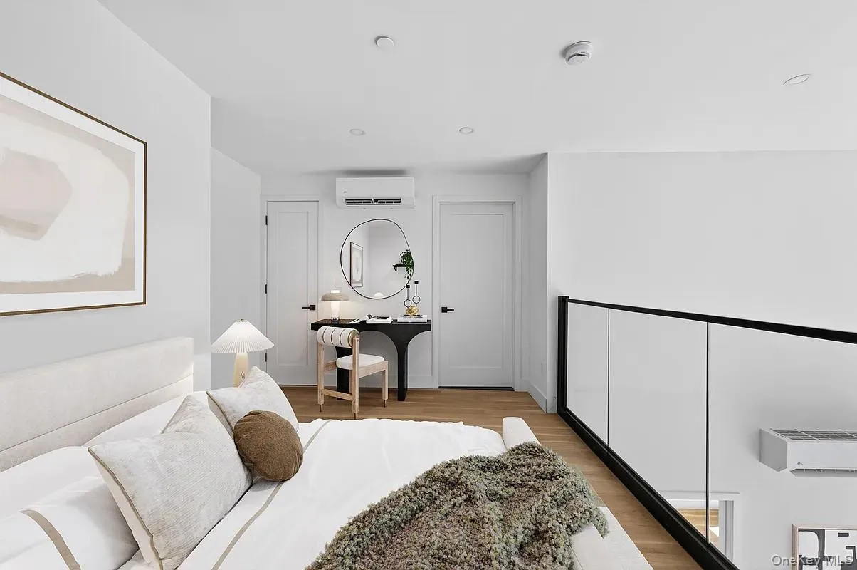 31-65 14th Street, New York, NY, 2 Bedrooms Bedrooms, 5 Rooms Rooms,1 BathroomBathrooms,Residential,For Rent,14th,0,1009239 31-65 14th Street, New York, NY, 2 Bedrooms Bedrooms, 5 Rooms Rooms,1 BathroomBathrooms,Residential,For Rent,14th,0,1009239