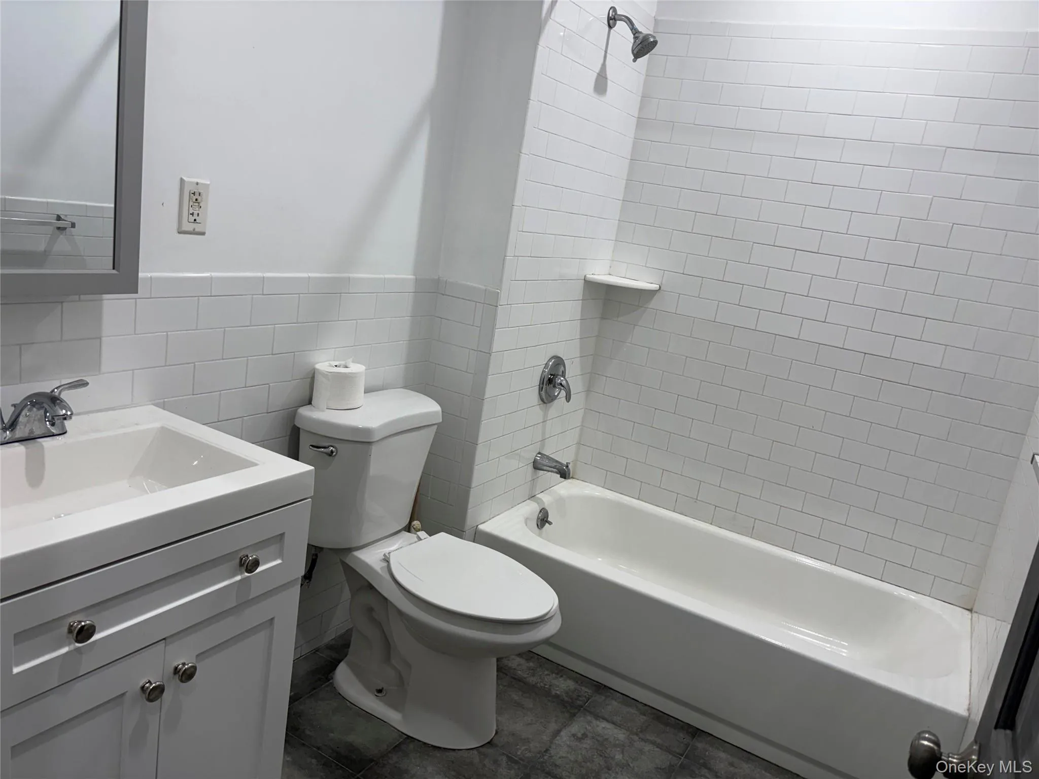 19314 Jamaica Avenue, New York, NY, 3 Bedrooms Bedrooms, 5 Rooms Rooms,2 BathroomsBathrooms,Residential Lease,For Rent,Jamaica,0,1009241 19314 Jamaica Avenue, New York, NY, 3 Bedrooms Bedrooms, 5 Rooms Rooms,2 BathroomsBathrooms,Residential Lease,For Rent,Jamaica,0,1009241