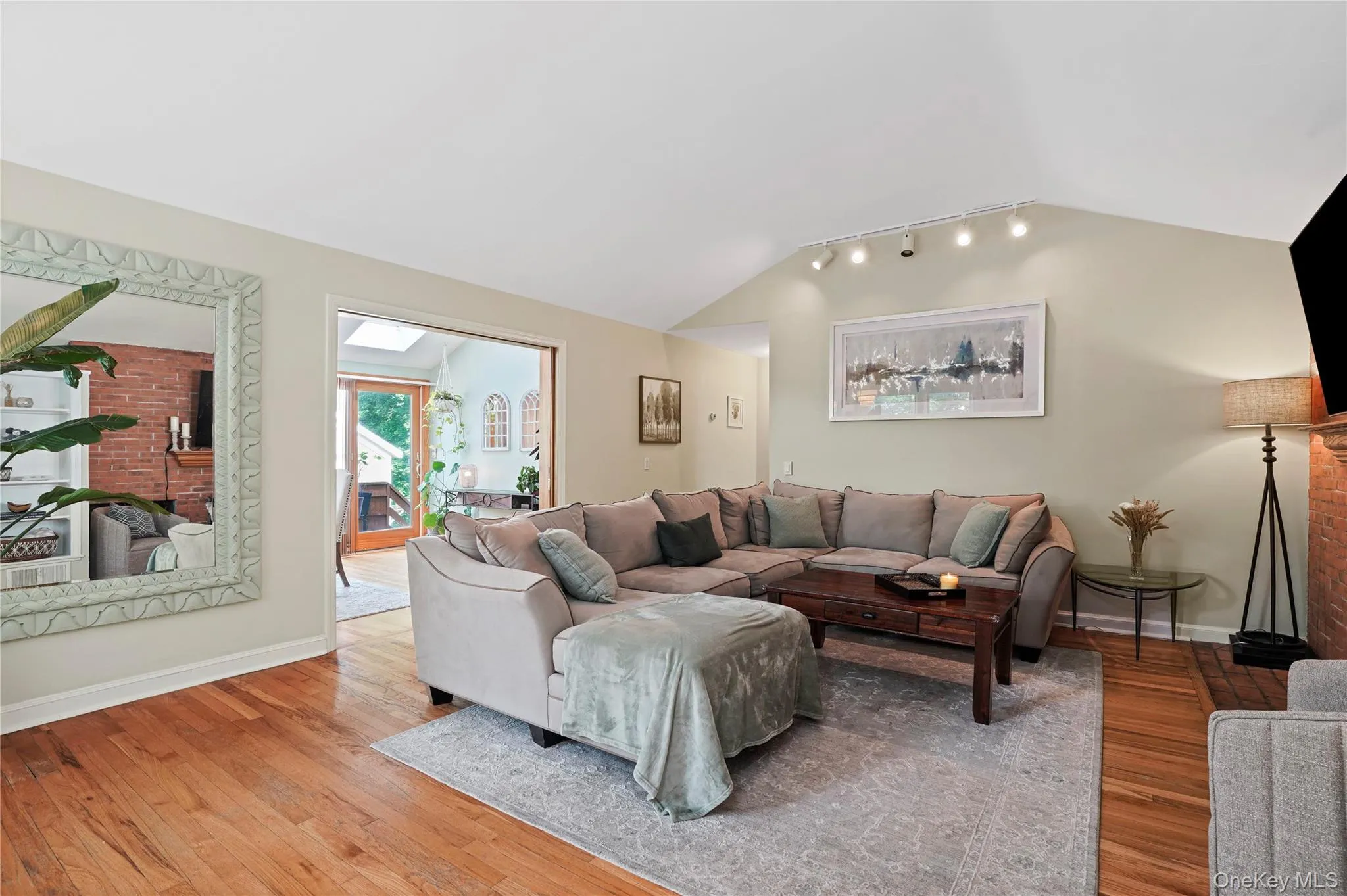 61 Ridgewood Drive, Mount Pleasant, NY, 3 Bedrooms Bedrooms, 7 Rooms Rooms,2 BathroomsBathrooms,Residential,For Rent,Ridgewood,0,1009246 61 Ridgewood Drive, Mount Pleasant, NY, 3 Bedrooms Bedrooms, 7 Rooms Rooms,2 BathroomsBathrooms,Residential,For Rent,Ridgewood,0,1009246