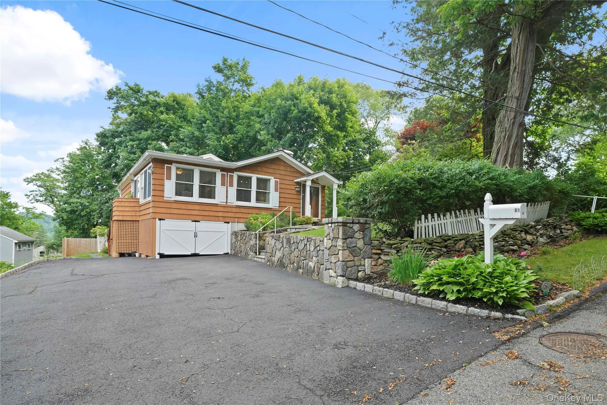 61 Ridgewood Drive, Mount Pleasant, NY, 3 Bedrooms Bedrooms, 7 Rooms Rooms,2 BathroomsBathrooms,Residential,For Rent,Ridgewood,0,1009246 61 Ridgewood Drive, Mount Pleasant, NY, 3 Bedrooms Bedrooms, 7 Rooms Rooms,2 BathroomsBathrooms,Residential,For Rent,Ridgewood,0,1009246